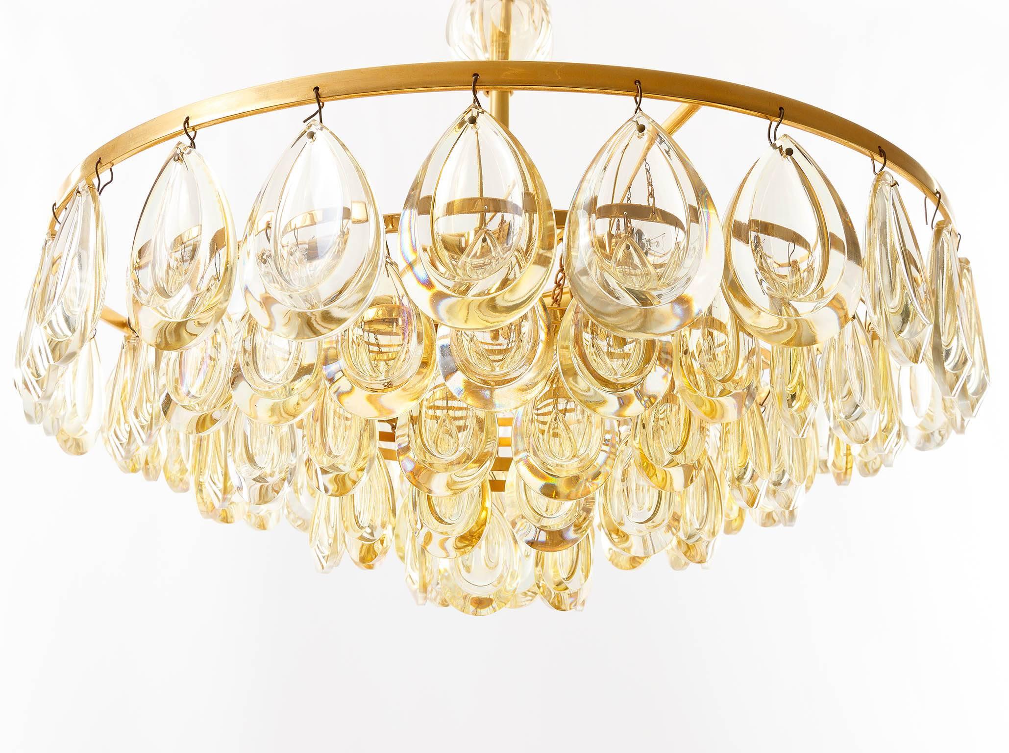 Palwa Chandelier, Gilded Brass and Amber Tone Glass, 1960s In Excellent Condition For Sale In Hausmannstätten, AT