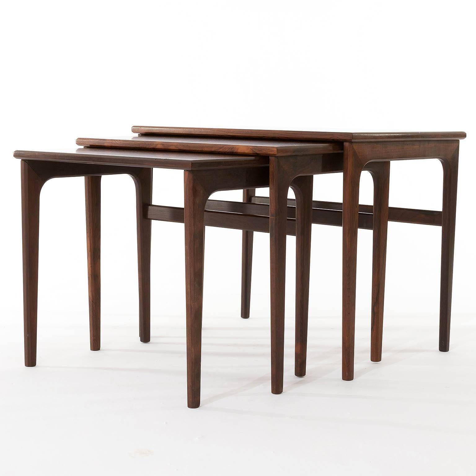 Three Nesting Tables Rosewood, Denmark, 1960s In Good Condition In Hausmannstätten, AT