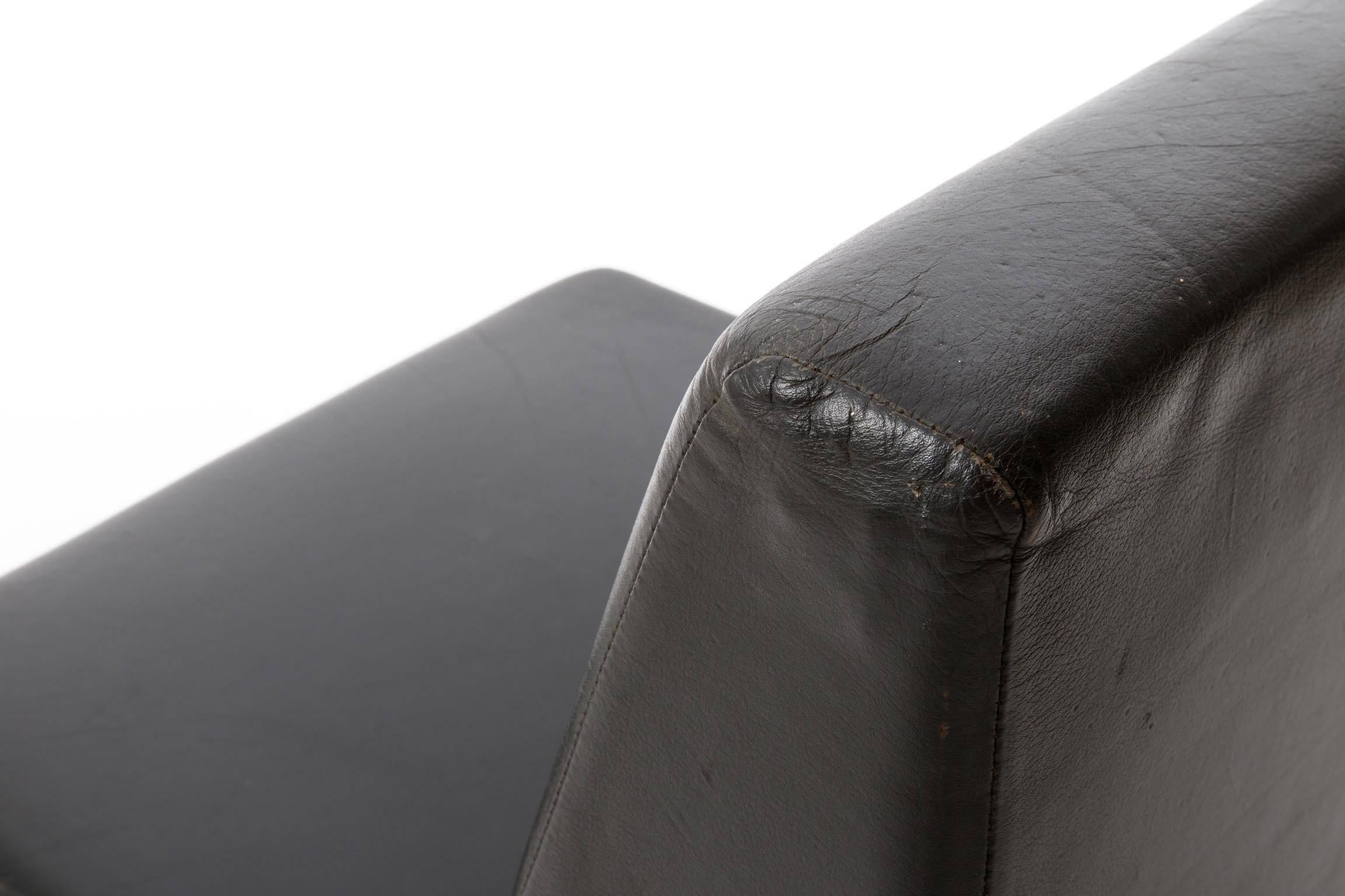 Fin du 20e siècle Paire de fauteuils de salon en cuir noir et chrome, attribués à Thonet, 1970 en vente