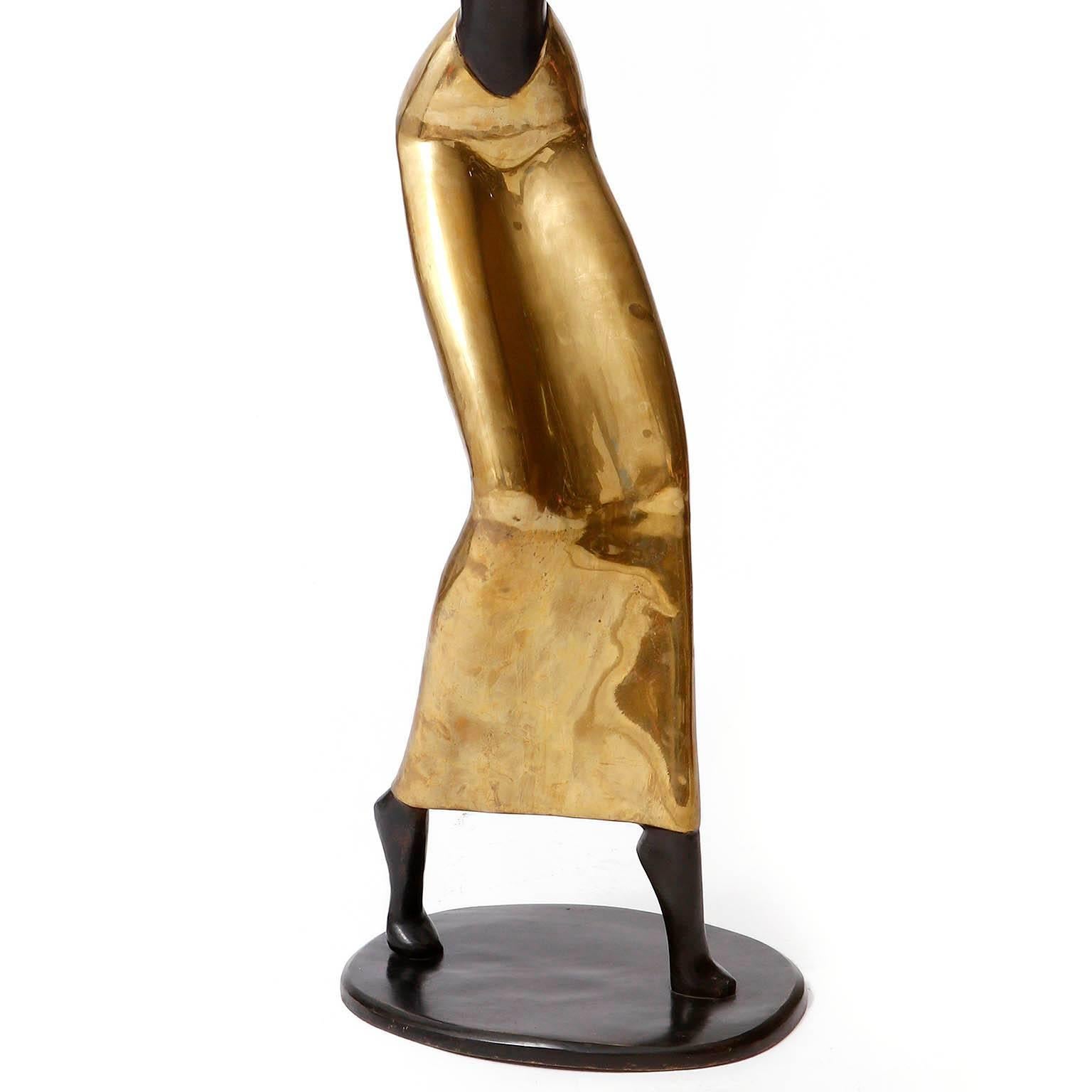 Human Size African Woman Sculpture Figurine, Polished and Blackened Brass, 1950 In Excellent Condition In Hausmannstätten, AT