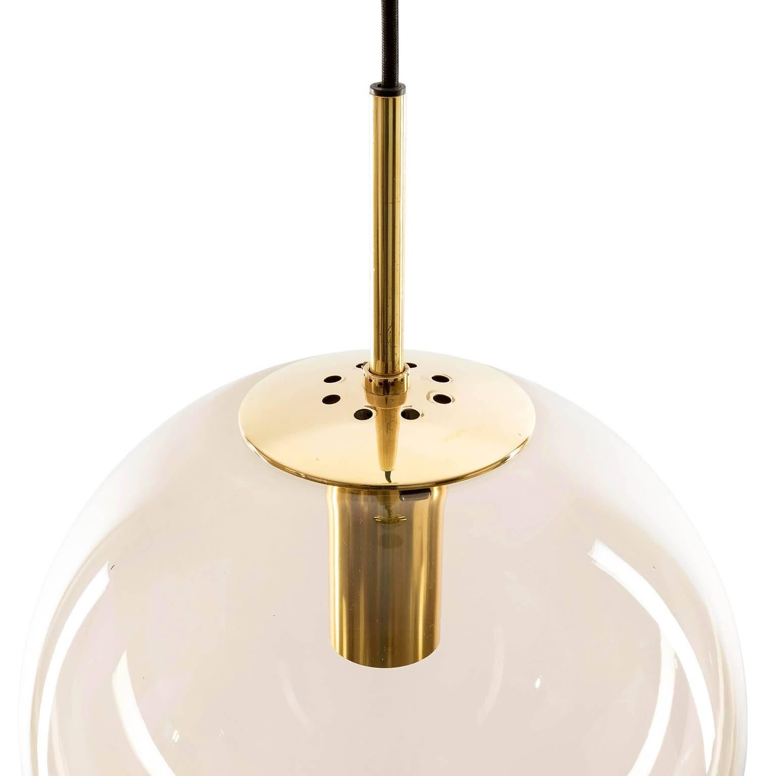 Set of Six Limburg Globe Pendant Lights, Brass and Smoked Glass, 1970s (Ende des 20. Jahrhunderts)