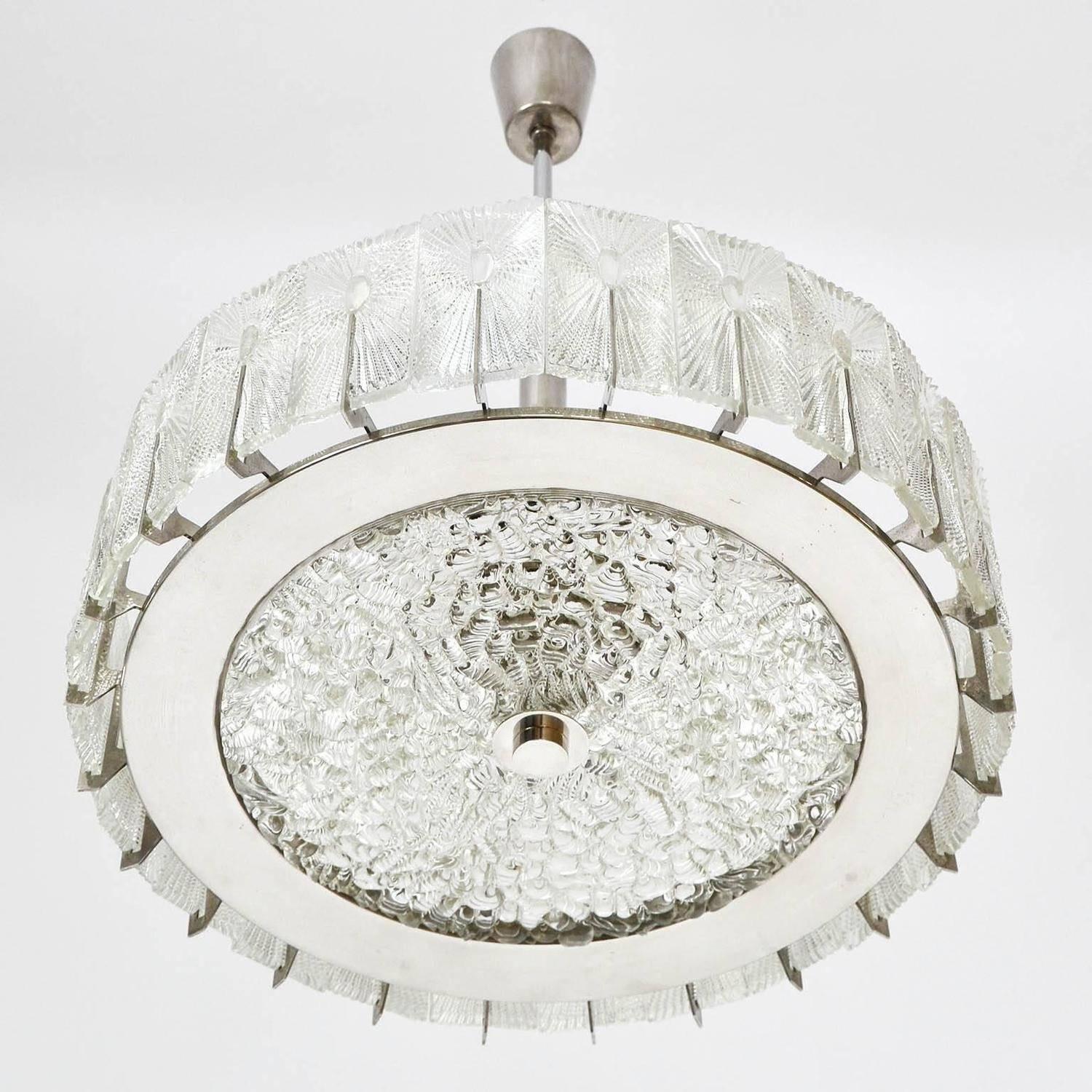Mid-Century Modern Chandelier by Rupert Nikoll, Textured Glass and Nickel, 1960 For Sale