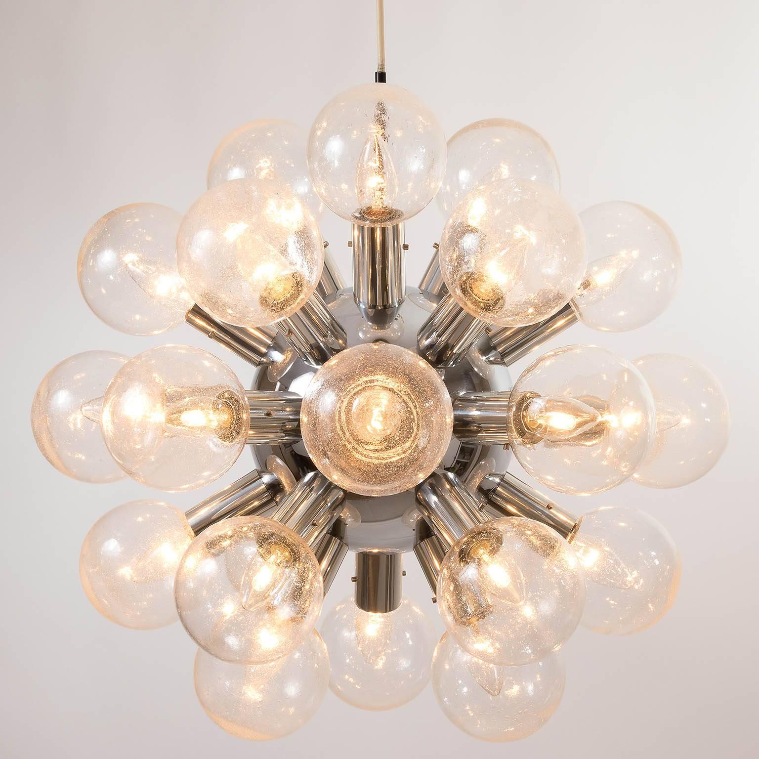 Late 20th Century Kalmar Sputnik Pendant Light Chandelier 'RS 27', Brass Glass, 1970, One of Five