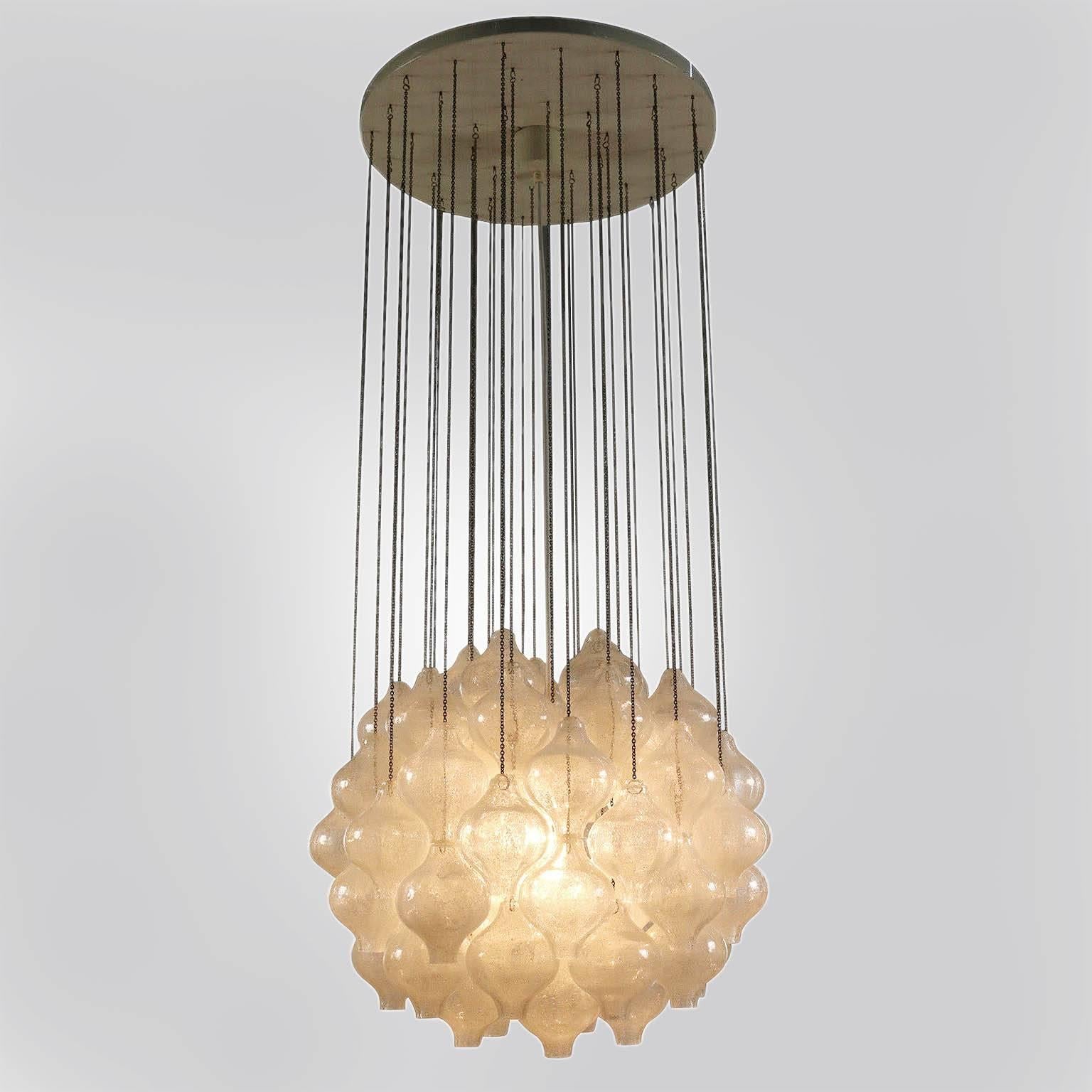 Mid-Century Modern Kalmar 'Tulipan' Chandelier Pendant Light, Blown Glass, 1970, One of Two For Sale