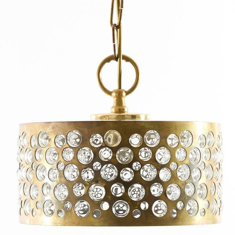 Mid-Century Modern Ensemble de trois lampes à suspension, verre laiton vieilli patiné, Rupert Nikoll, 1960 en vente