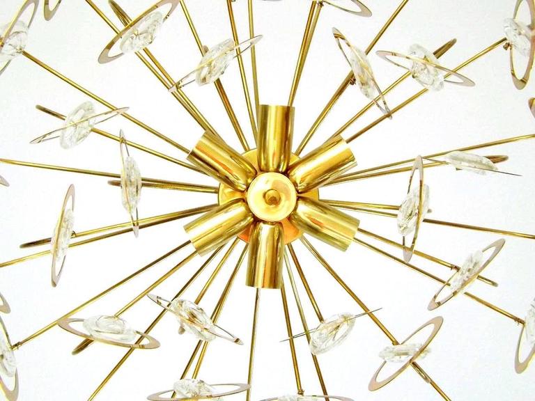 Mid-20th Century Sciolari Style Chandelier, Glass and Brass, 1960s For Sale