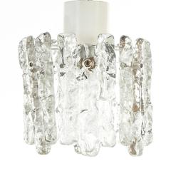 Eine von zwei Kalmar Unterputzleuchten, Eisglas, 1970