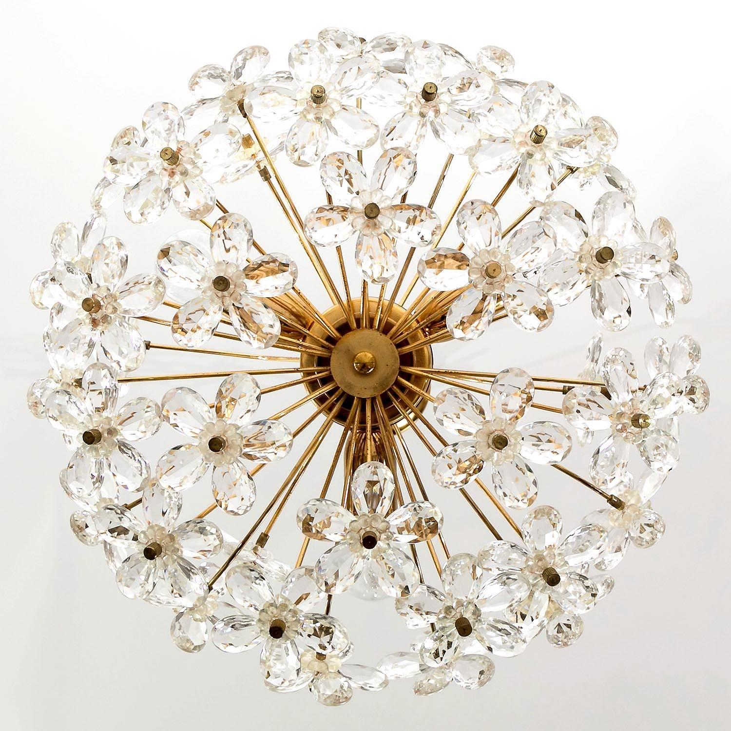 Mid-20th Century Italian Chandelier or Pendant Light, Brass Crystal Glass, 1906s