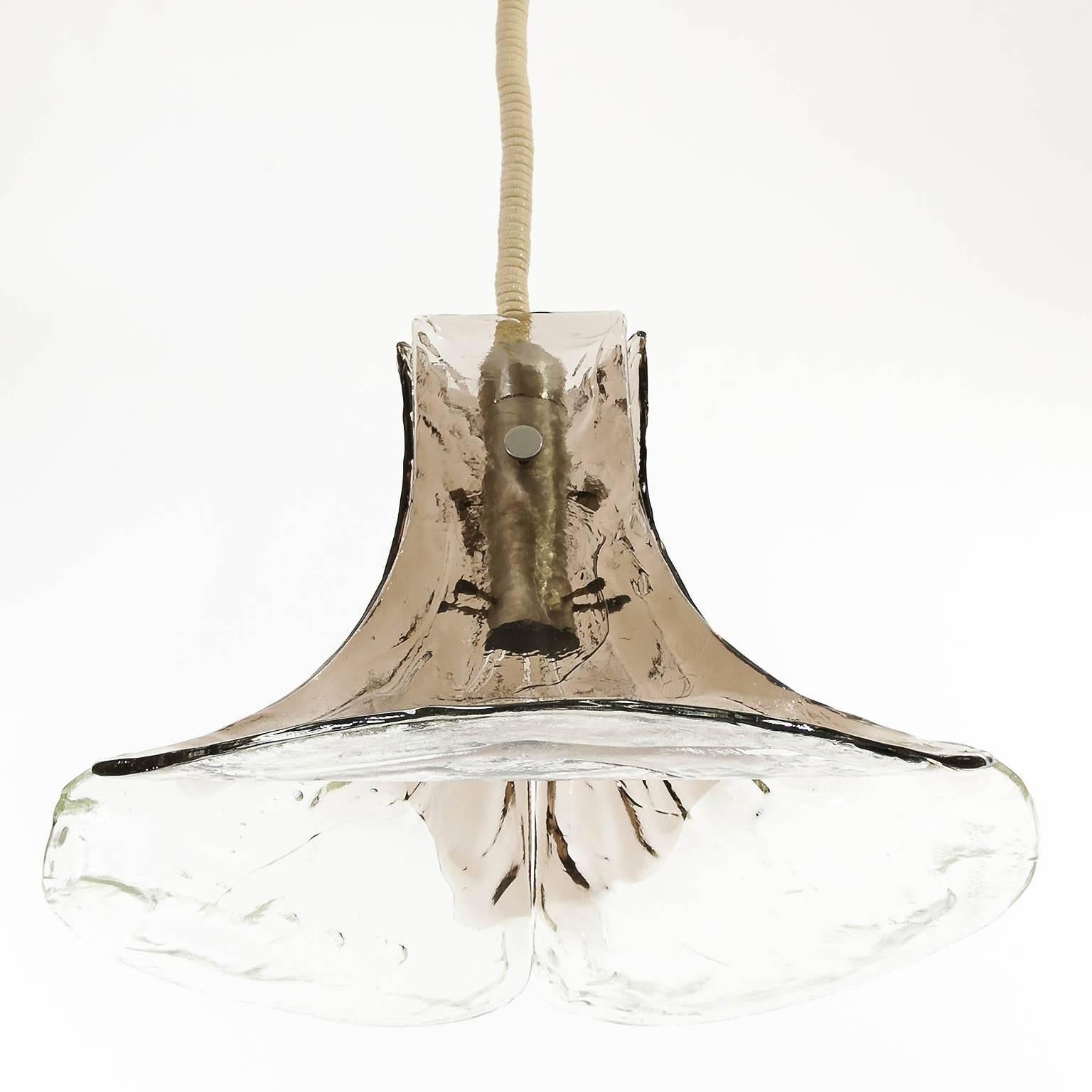 Mid-Century Modern Lampe à suspension italienne de Carlo Nason pour Mazzega, années 1970 en vente