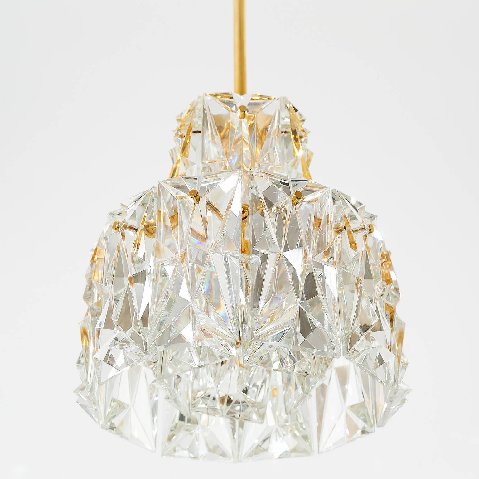 Mid-Century Modern Gilded Brass and Crystal Chandelier by Palwa, 1970 For Sale
