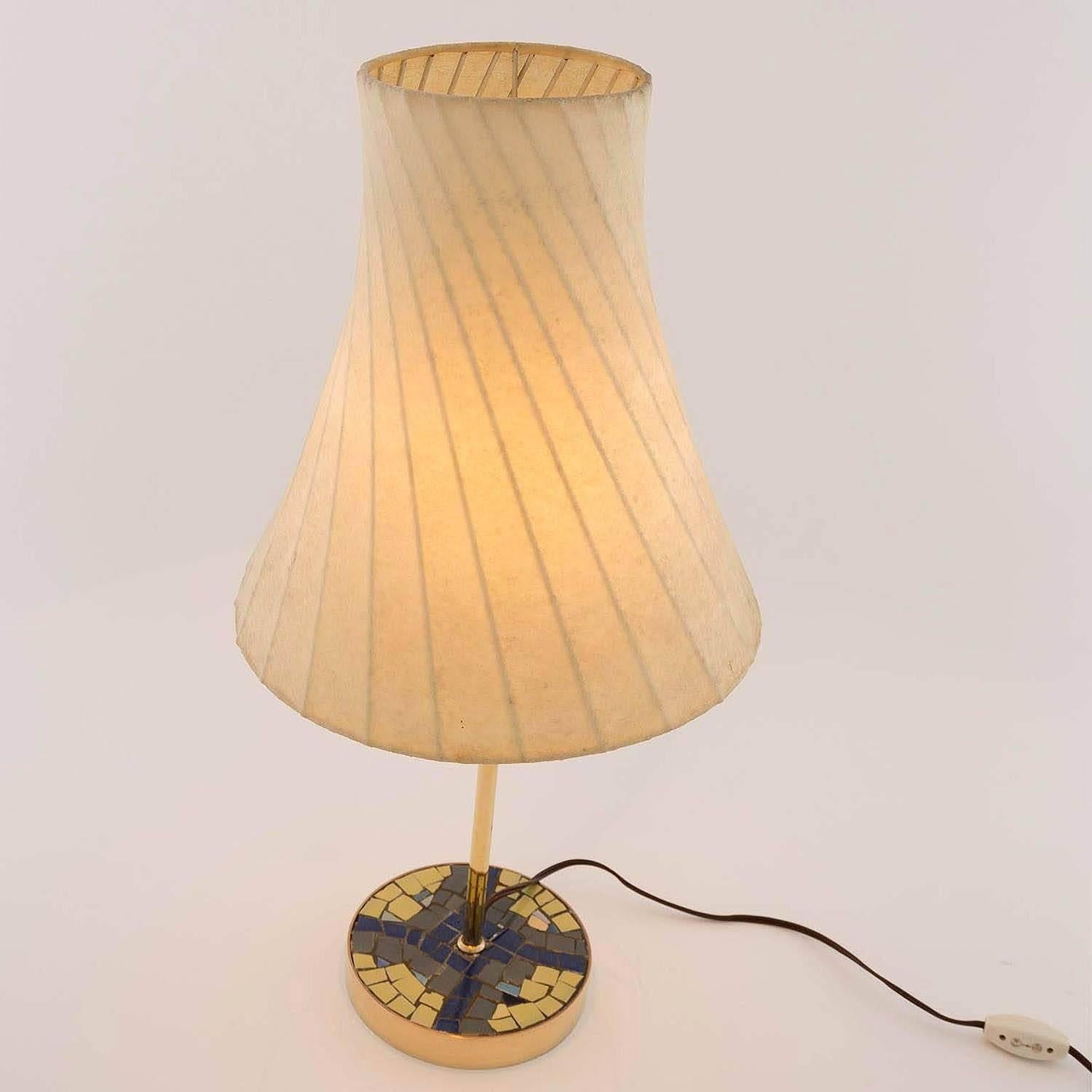 Austrian Mid-Century Table Lamp 'Spule' Mod. 1235 by Kalmar, Brass Mosaic Cocoon, 1960s For Sale