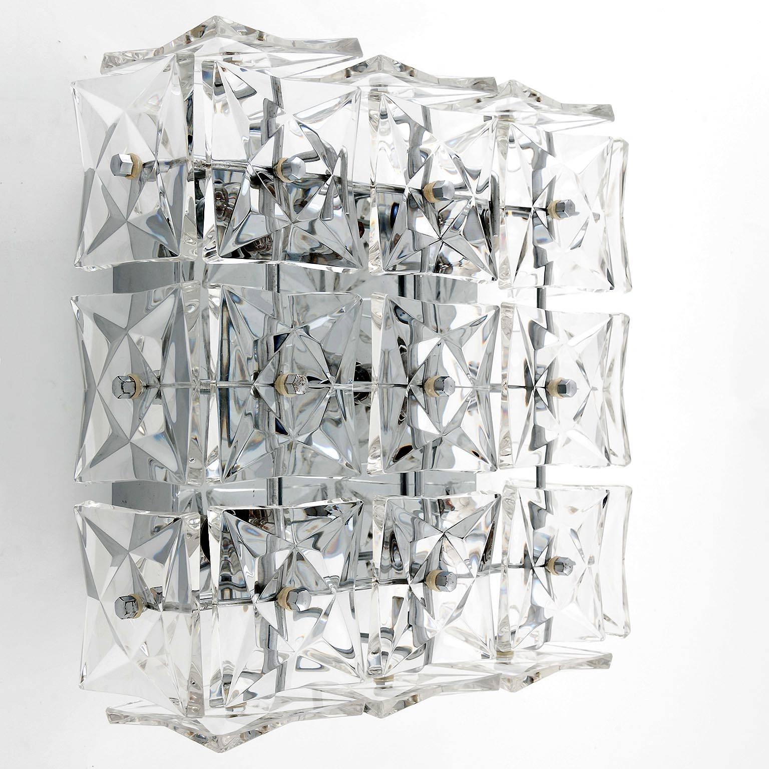 Pair of Kinkeldey Wall or Flush Mount Lights Sconces, Nickel Crystal Glass, 1970 In Excellent Condition In Hausmannstätten, AT