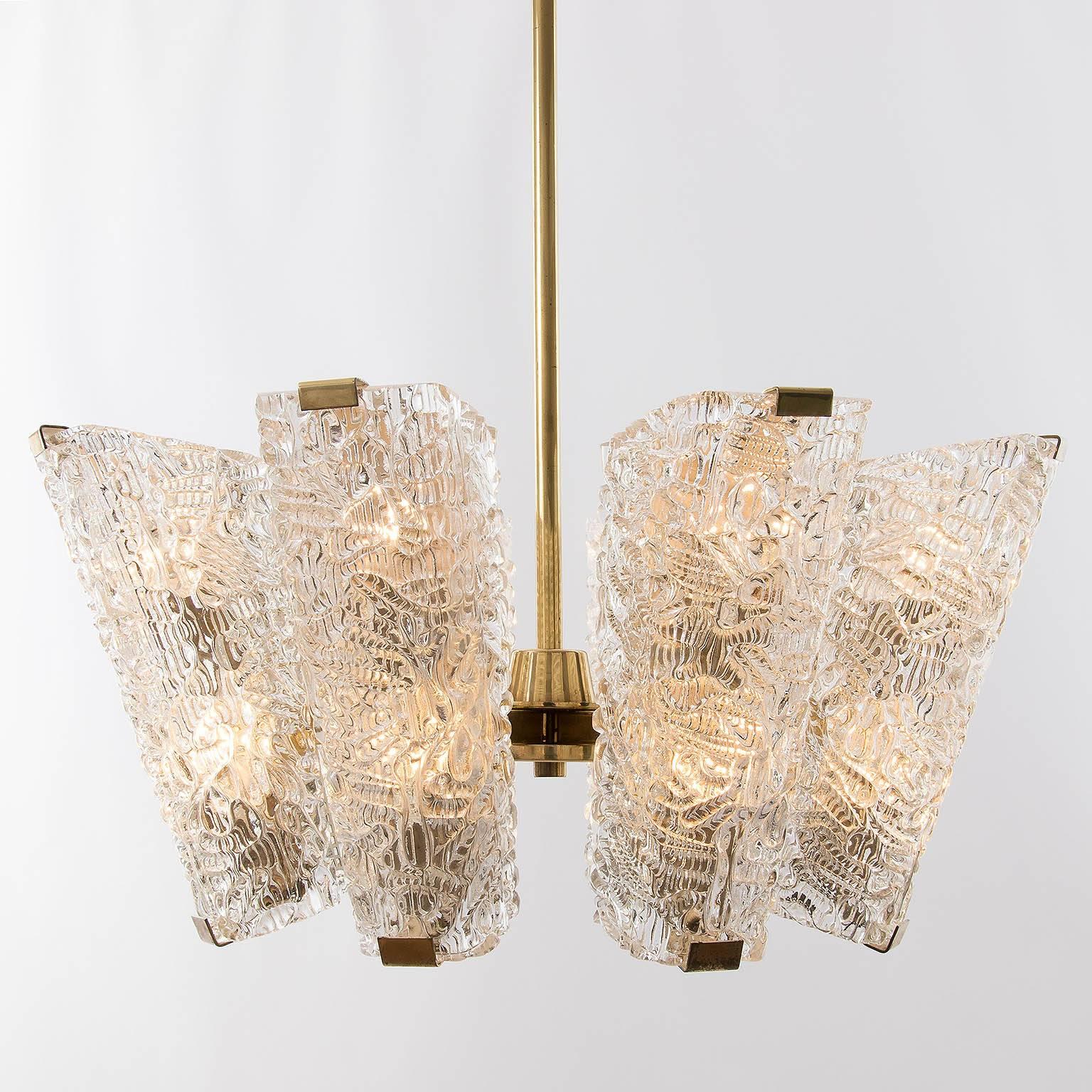 Large Kalmar Chandelier, Brass and Textured Glass, 1950s For Sale 2