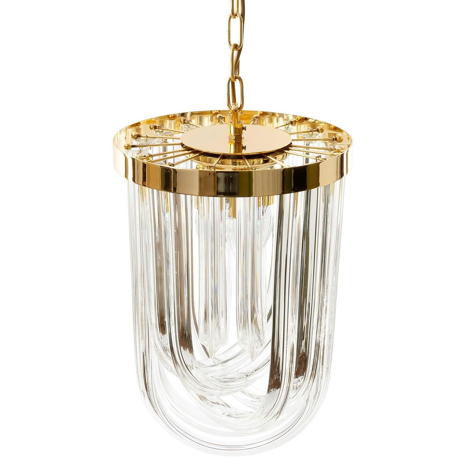 Venini Pendant Light Chandelier, Curved Crystal Glass and Gilt Brass, Italy In Excellent Condition For Sale In Hausmannstätten, AT
