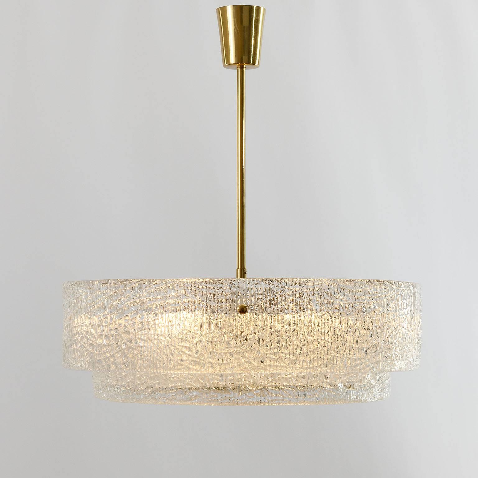 1950s Kalmar Chandelier, Textured Glass and Brass In Excellent Condition In Hausmannstätten, AT