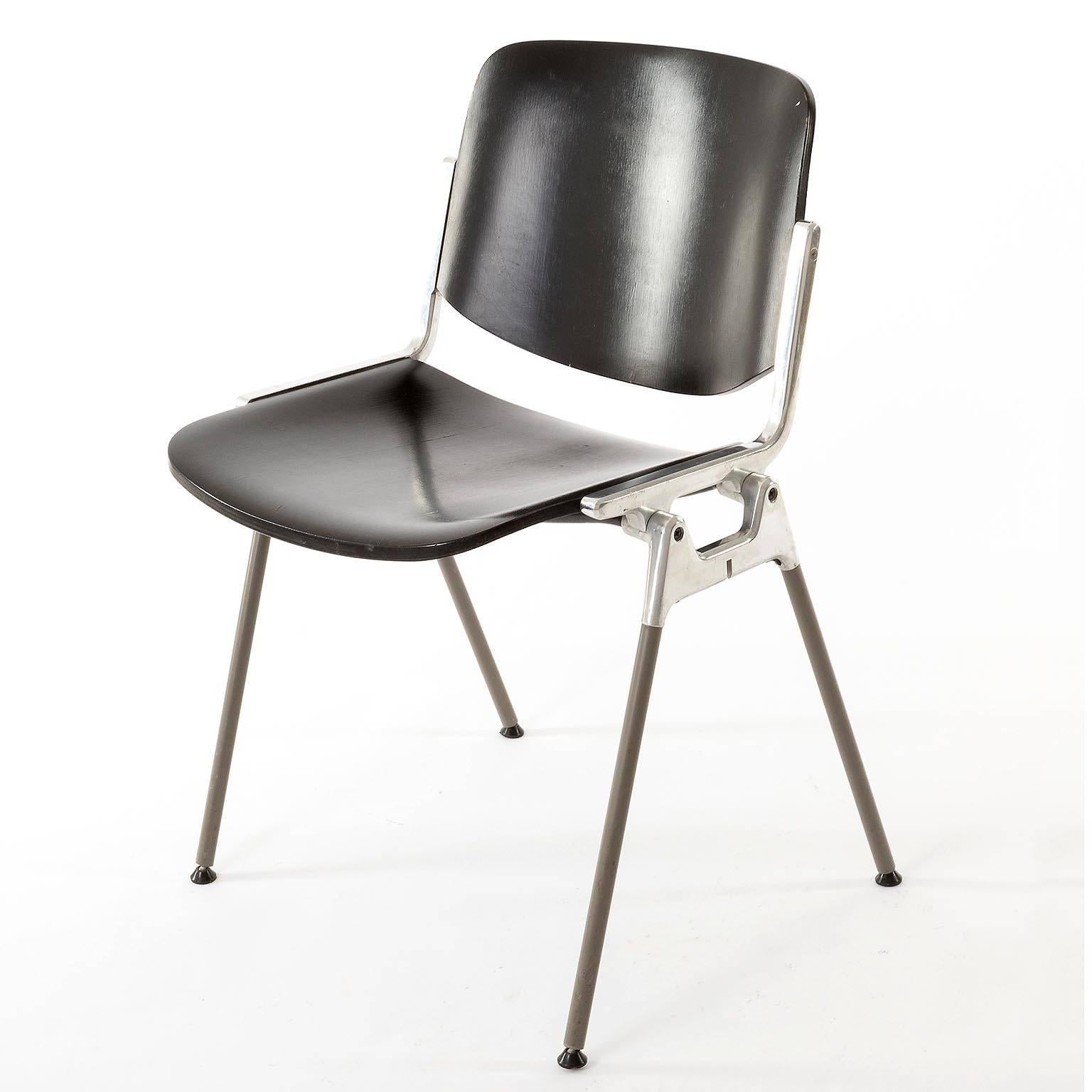 Pair of Italian Chairs Designed by Giancarlo Piretti for Castelli, 1960s (Italienisch)