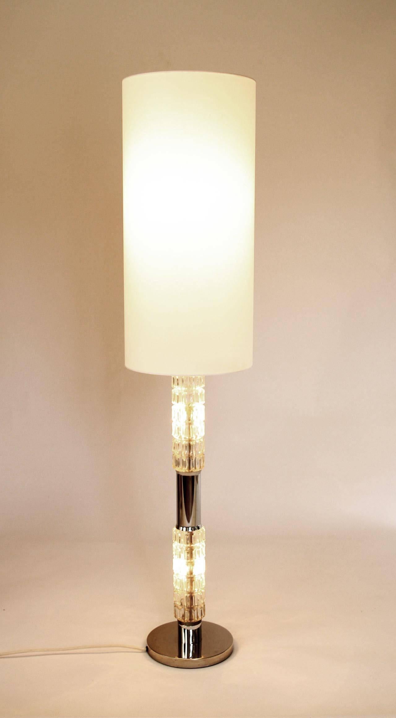 Richard Essig Floor or Table Lamp with Illuminated Glass Stand, 1970s In Good Condition For Sale In Hausmannstätten, AT