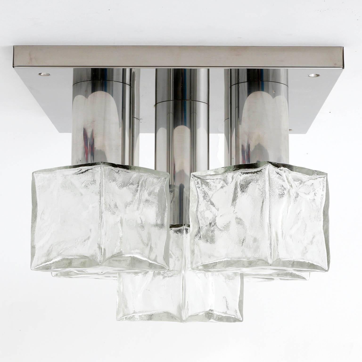 Cuatro lámparas empotradas o apliques Modulare Kalmar, cristal fundido cromado, 1970 Moderno de mediados de siglo en venta