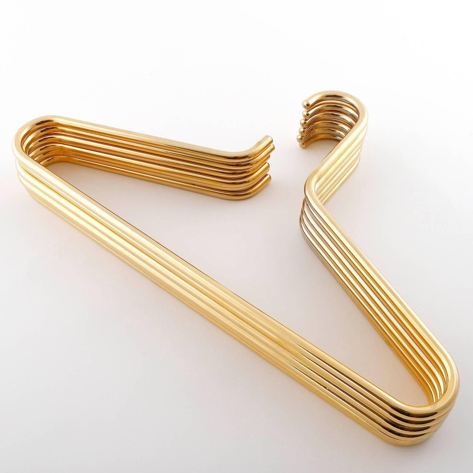 Set of Six Carl Auböck Gold-Plated Coat Hangers, Austria, 1970s In Excellent Condition In Hausmannstätten, AT