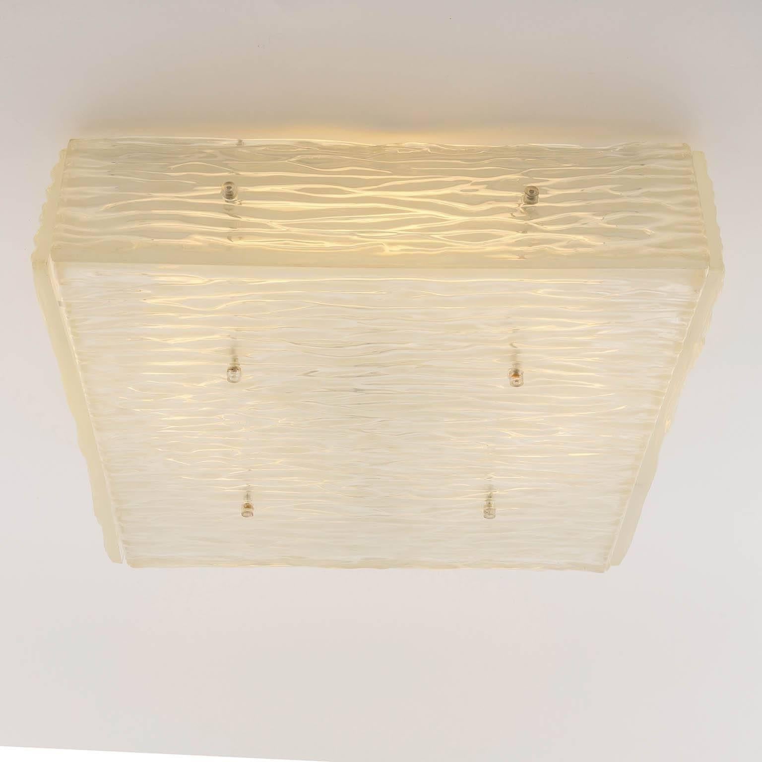 Lucite-Einbauleuchte aus Lucite, Kalmar-Stil, 1970 im Angebot 1