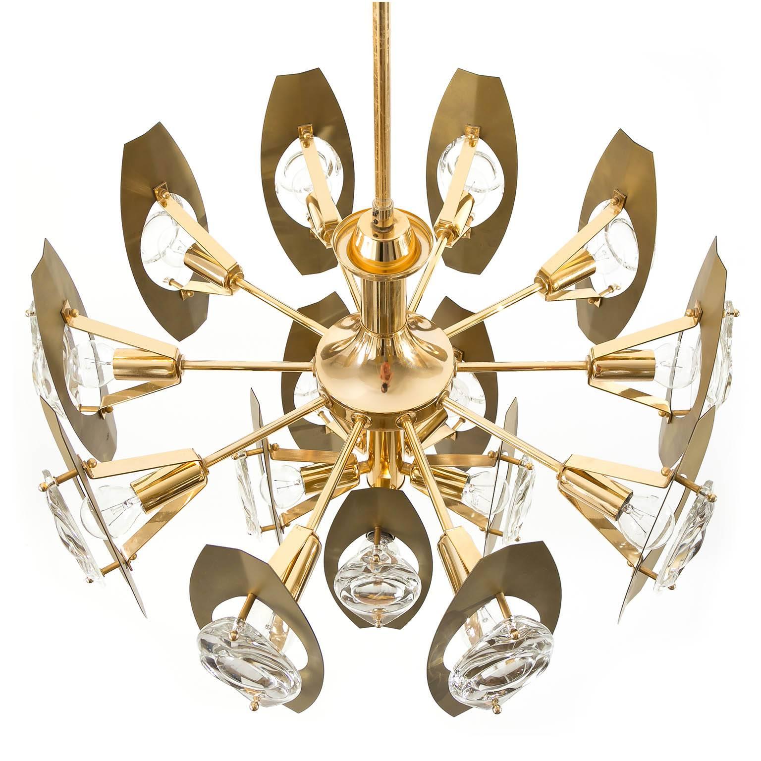 Late 20th Century Oscar Torlasco Chandelier, Glass Brass Glass, Italy, 1968 For Sale