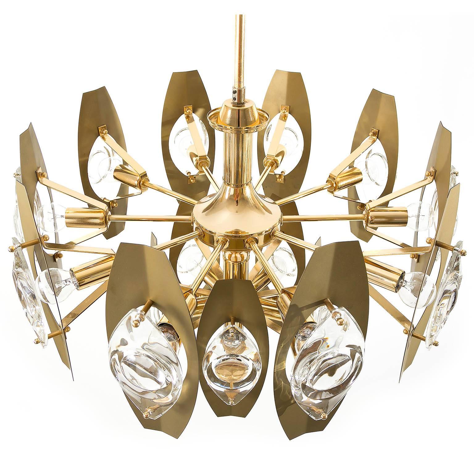 Oscar Torlasco Chandelier, Glass Brass Glass, Italy, 1968 In Good Condition For Sale In Hausmannstätten, AT