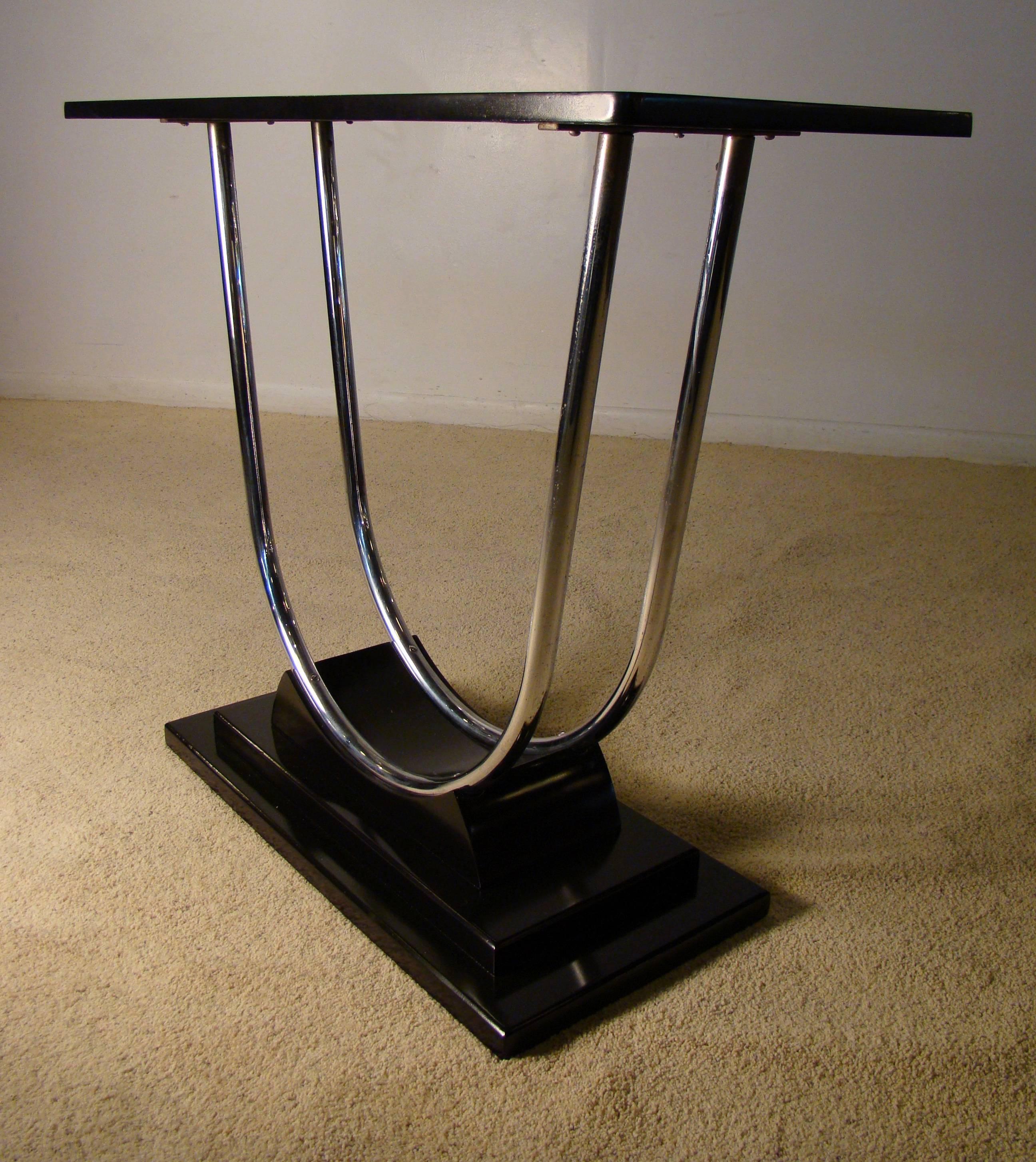 Stunning Art Deco Machine Age Streamline Chrome Console Table, circa 1930s In Good Condition For Sale In Denver, CO