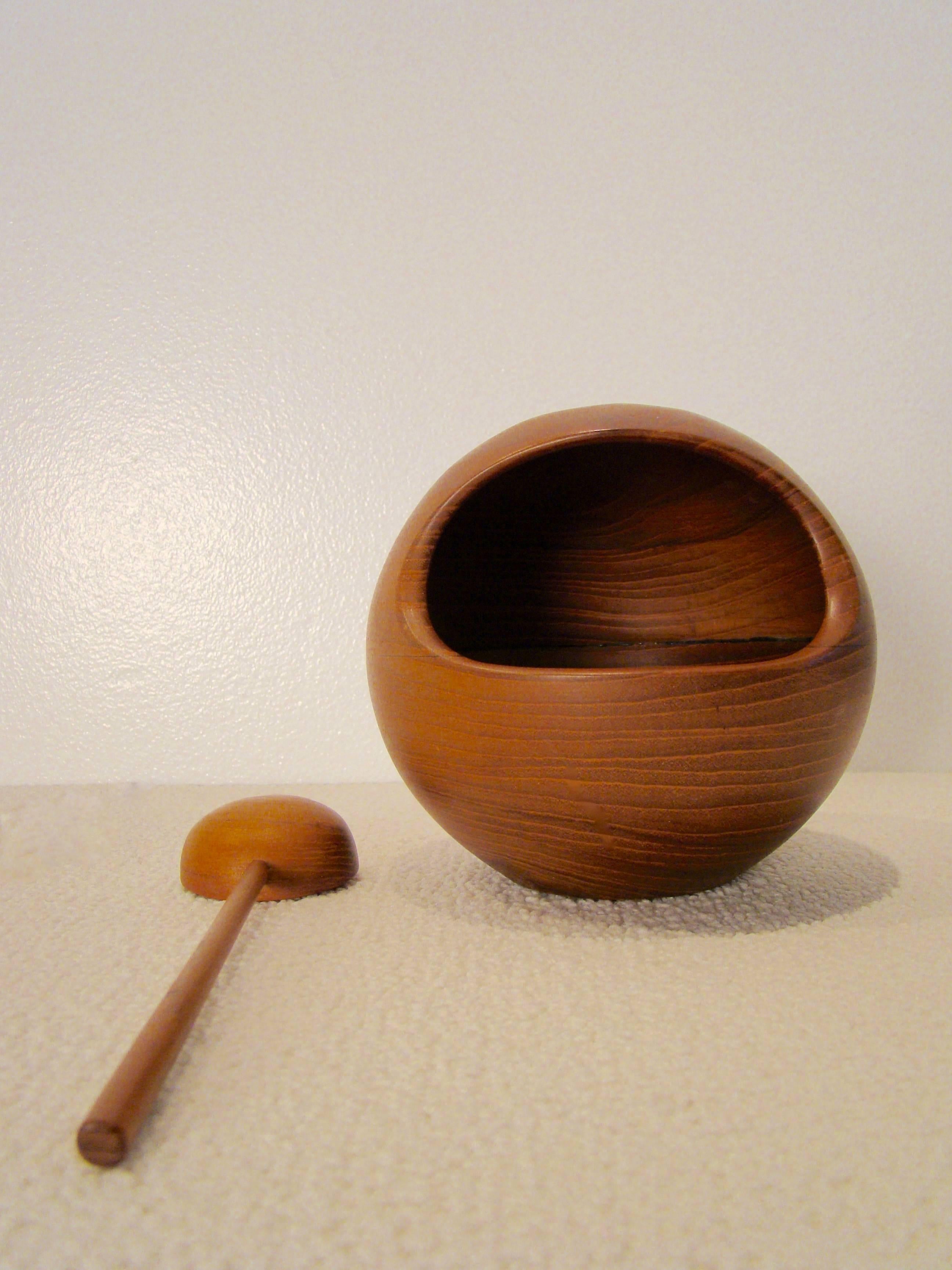 Hand-Crafted Teak Orb Nut Bowl and Serving Spoon by AB Sowe Konst, Sweden