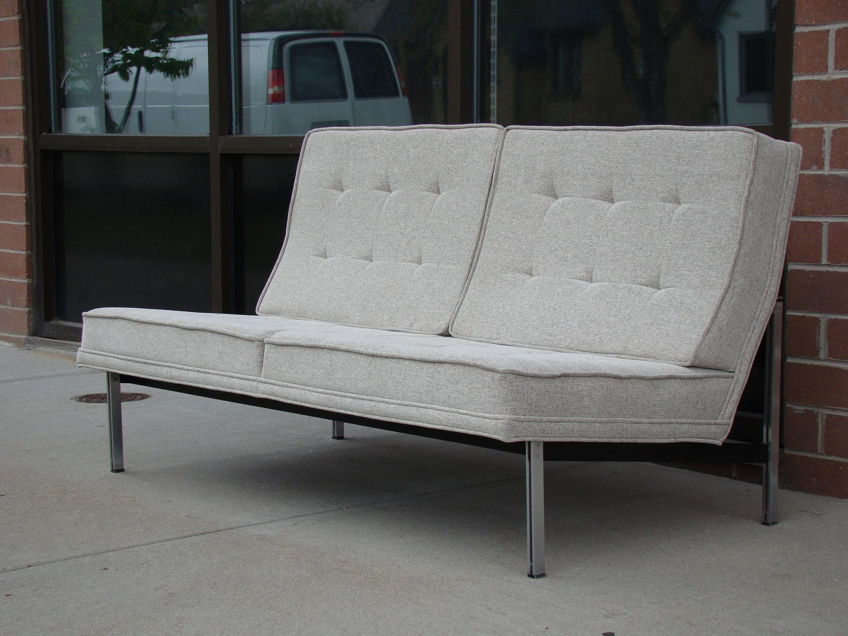 Florence Knoll 'Parallel Bar' Two-Seat Armless Sofa for Knoll Associates 'USA' 2
