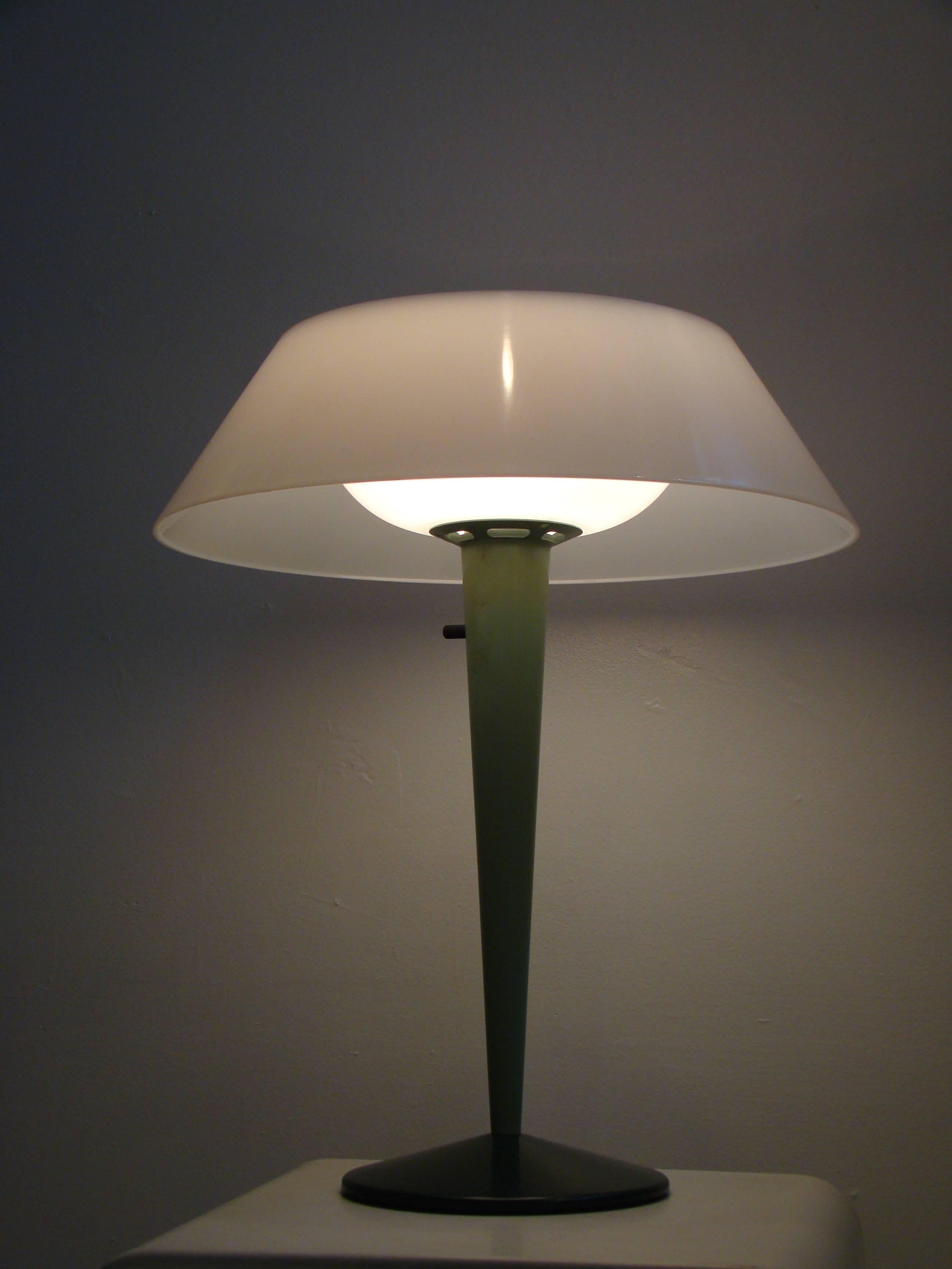 Cast Gerald Thurston for Lightolier Table Lamp ( USA )