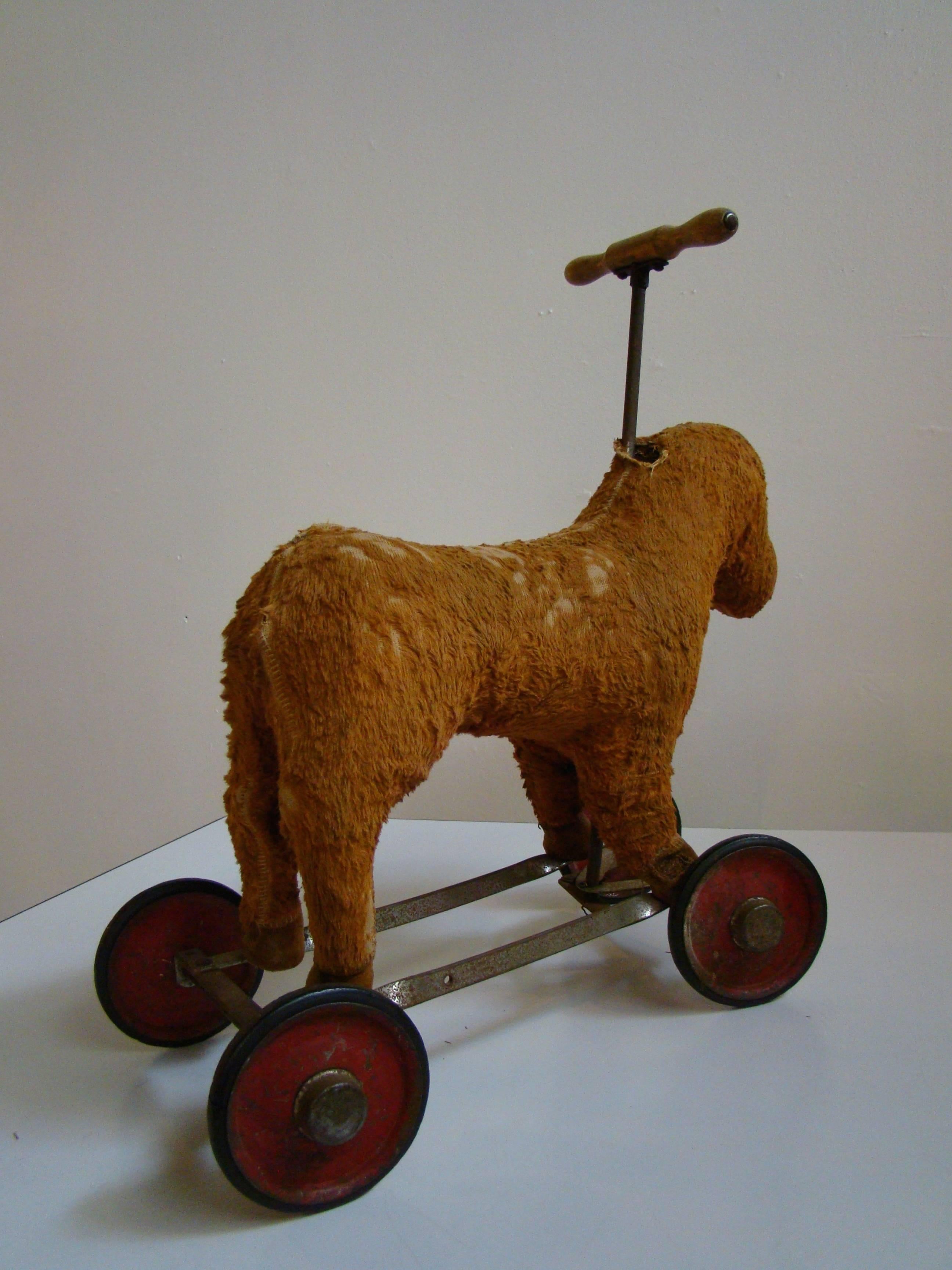Early 20th Century Folk Art Americana Horse Child's Pull Toy For Sale 1