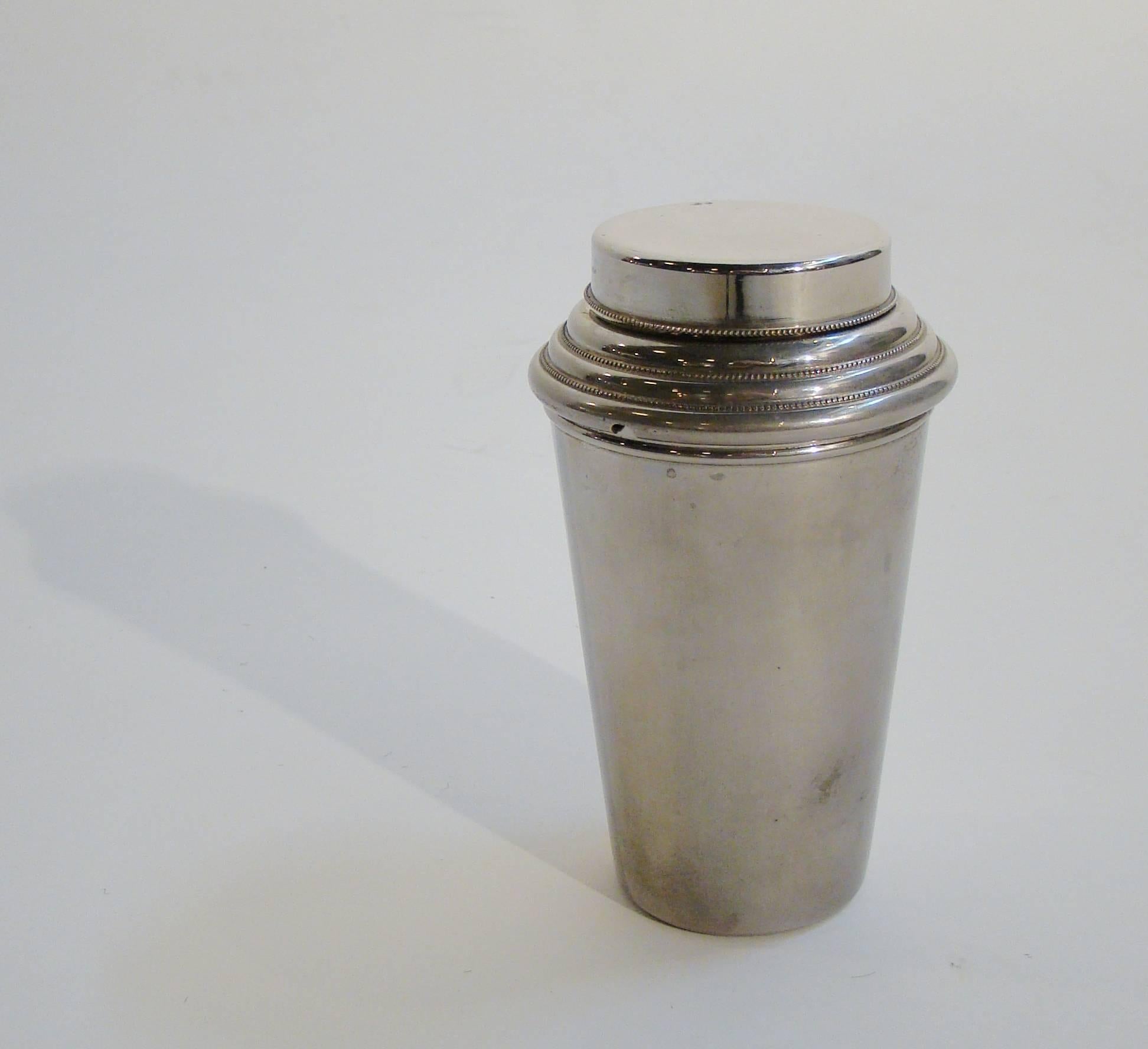 Machine Age Eight-Piece Traveling Cocktail Shaker or Bar Made in Germany, circa 1930s