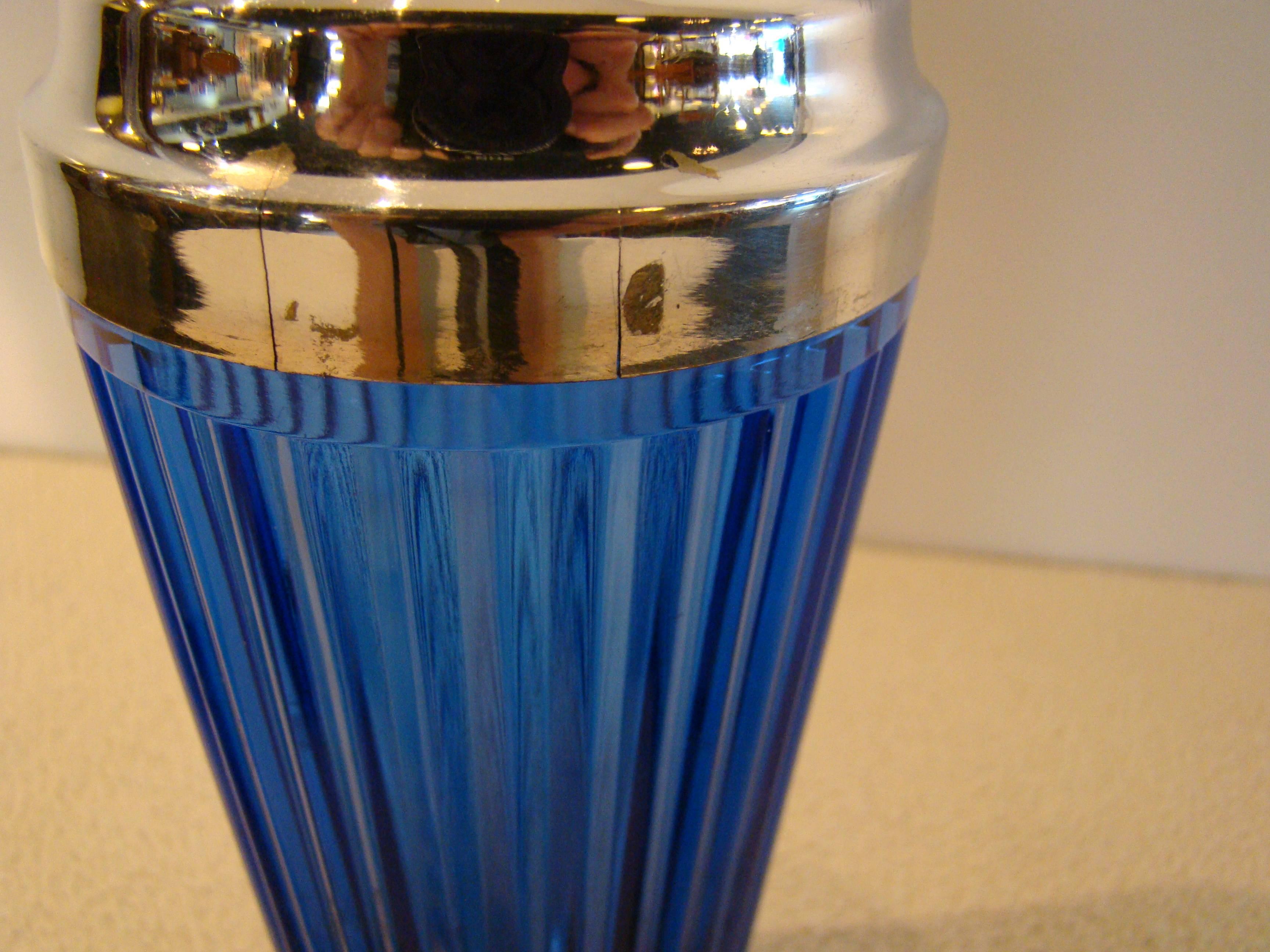 Mid-20th Century Art Deco Machine Age Cobalt Ribbed Cocktail Shaker and Four Cups, circa 1930s