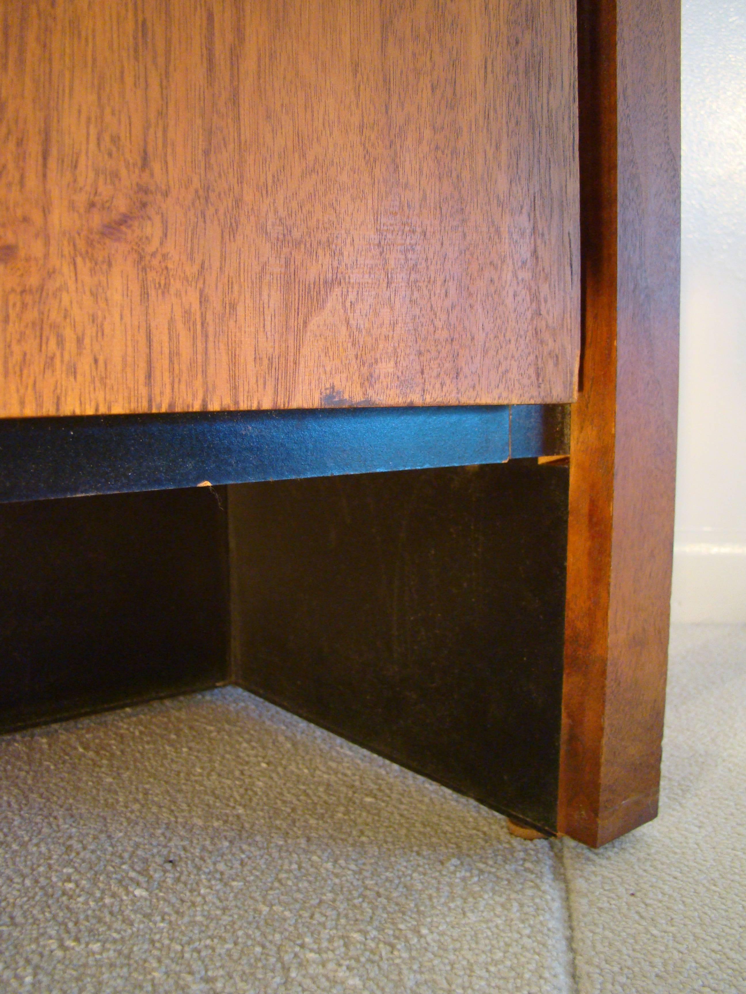 Walnut and Black Six-Drawer Dresser Attributed to Milo Baughman for Dillingham 1