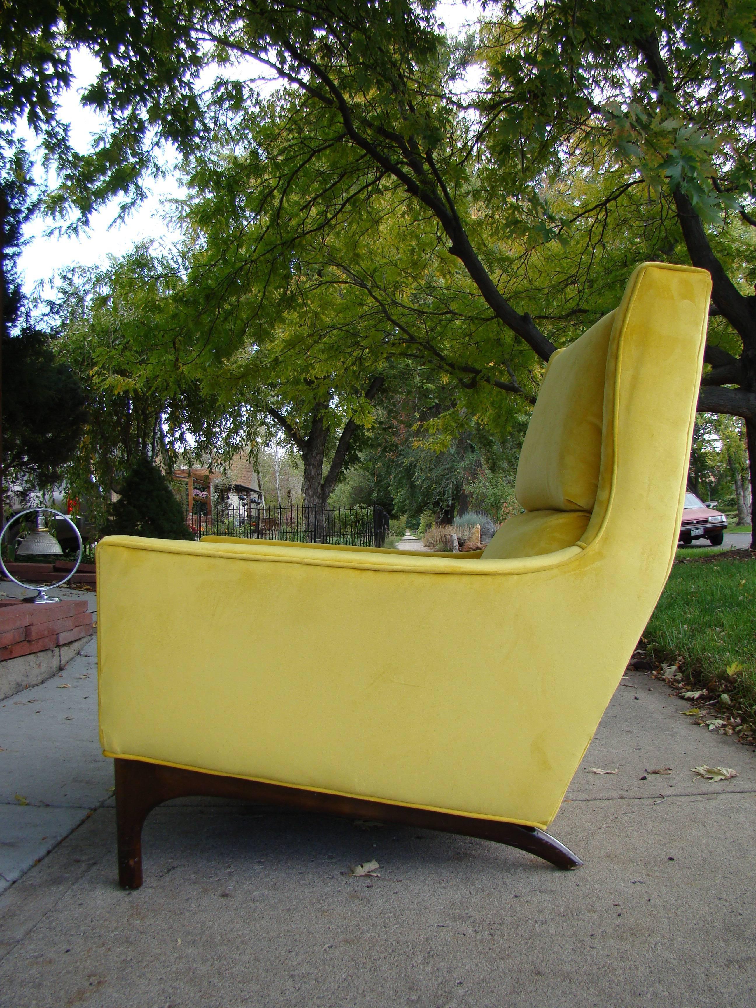 Vintage, 1960s Yellow Citrine Italian Wingback Upholstered Lounge Chair 4