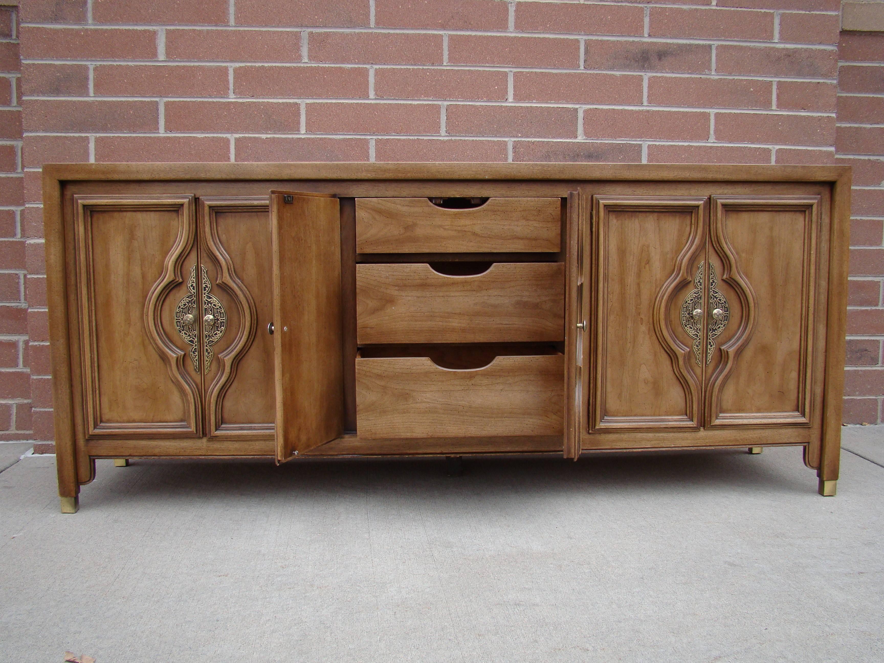 American Modernist Credenza or Sideboard by Century Furniture in the Style of James Mont For Sale