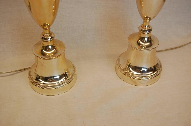 Mid-20th Century Pair of Art Deco Period Silver Plated Urn Lamps, circa 1940s For Sale
