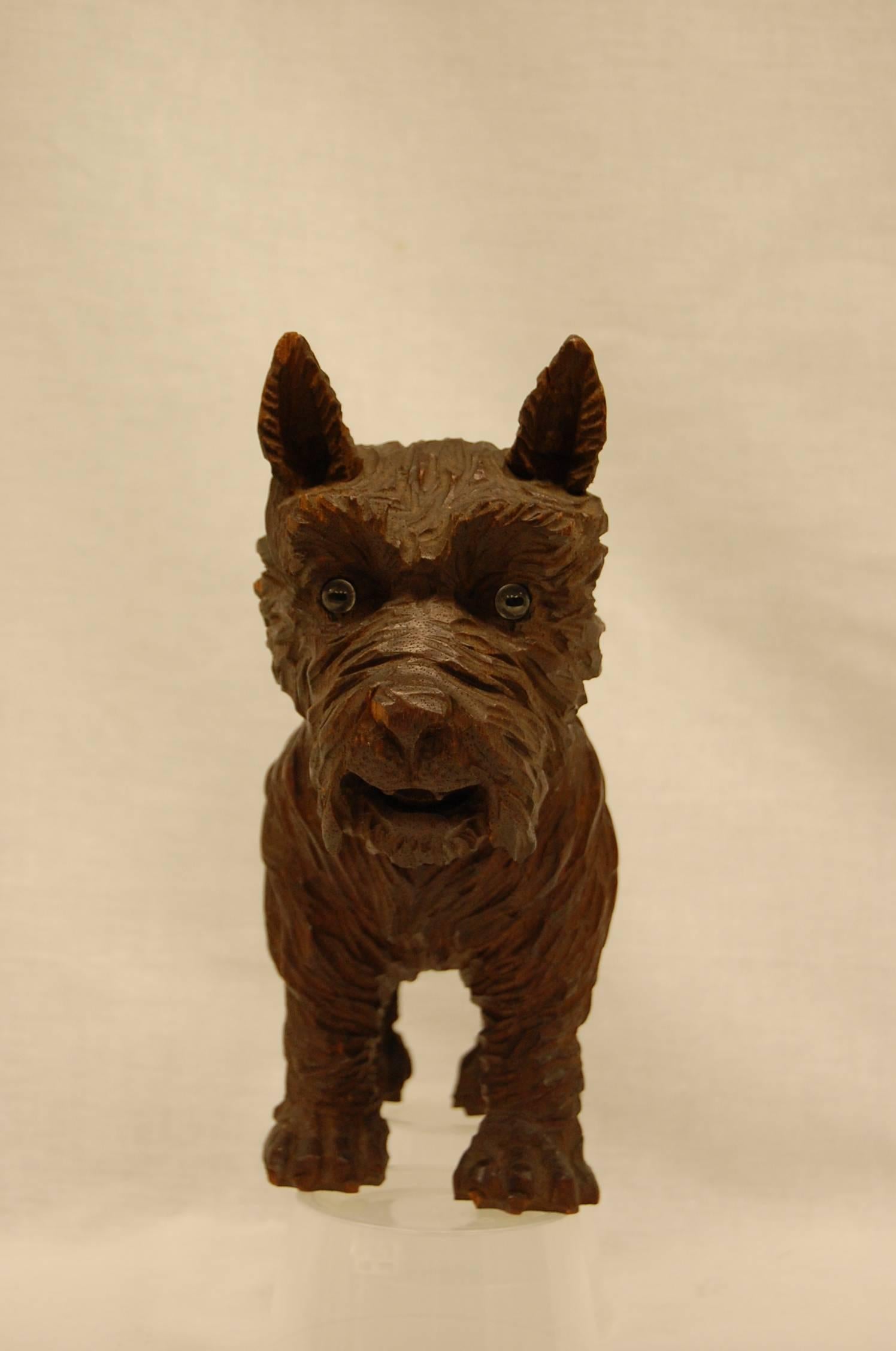 German Black Forest Hand-Carved Figure of a Scottish Terrier with Glass Eyes In Excellent Condition For Sale In Pittsburgh, PA