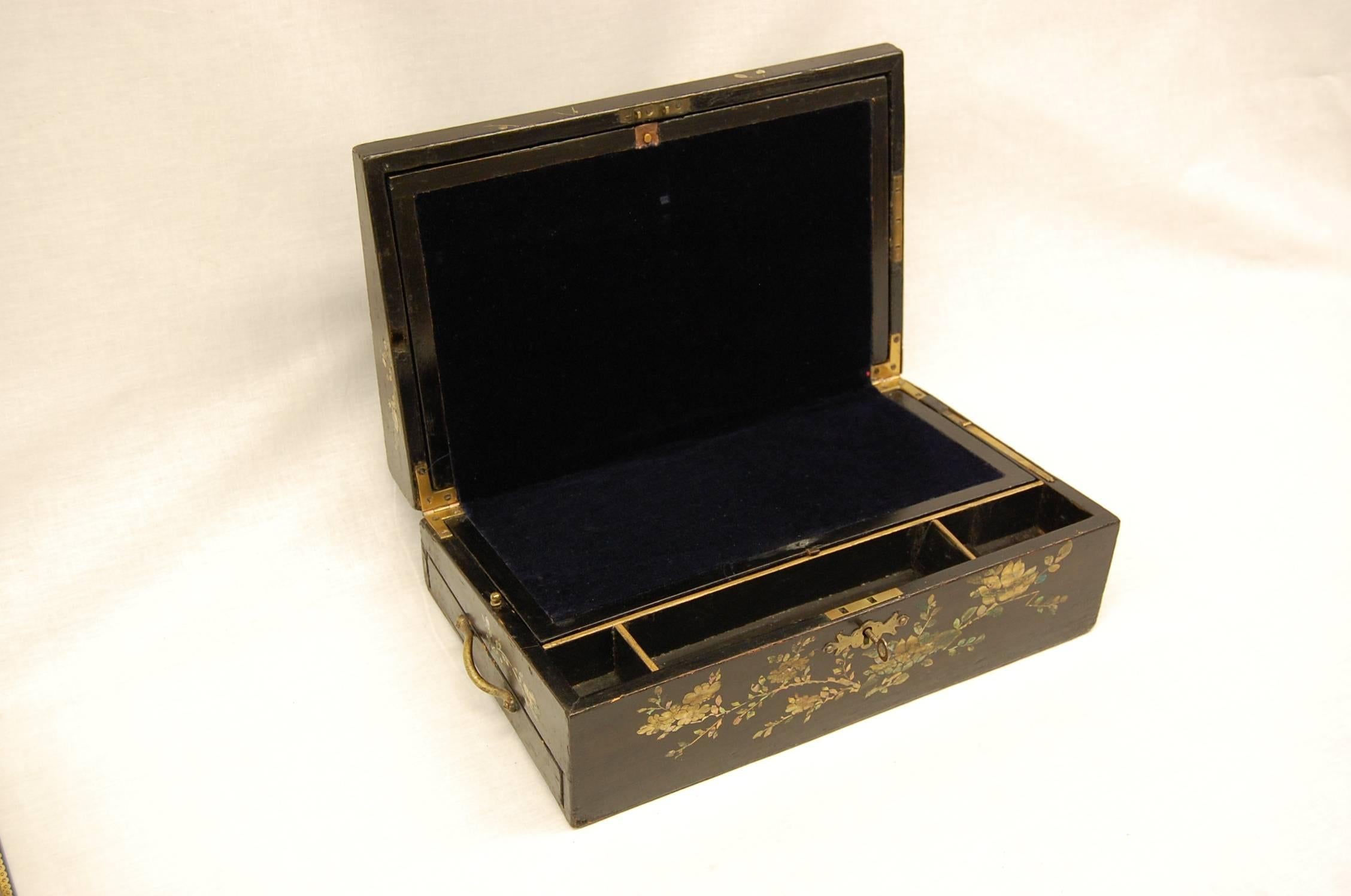 19th Century Chinoiserie Decorated Inlaid Writing Box  For Sale 1