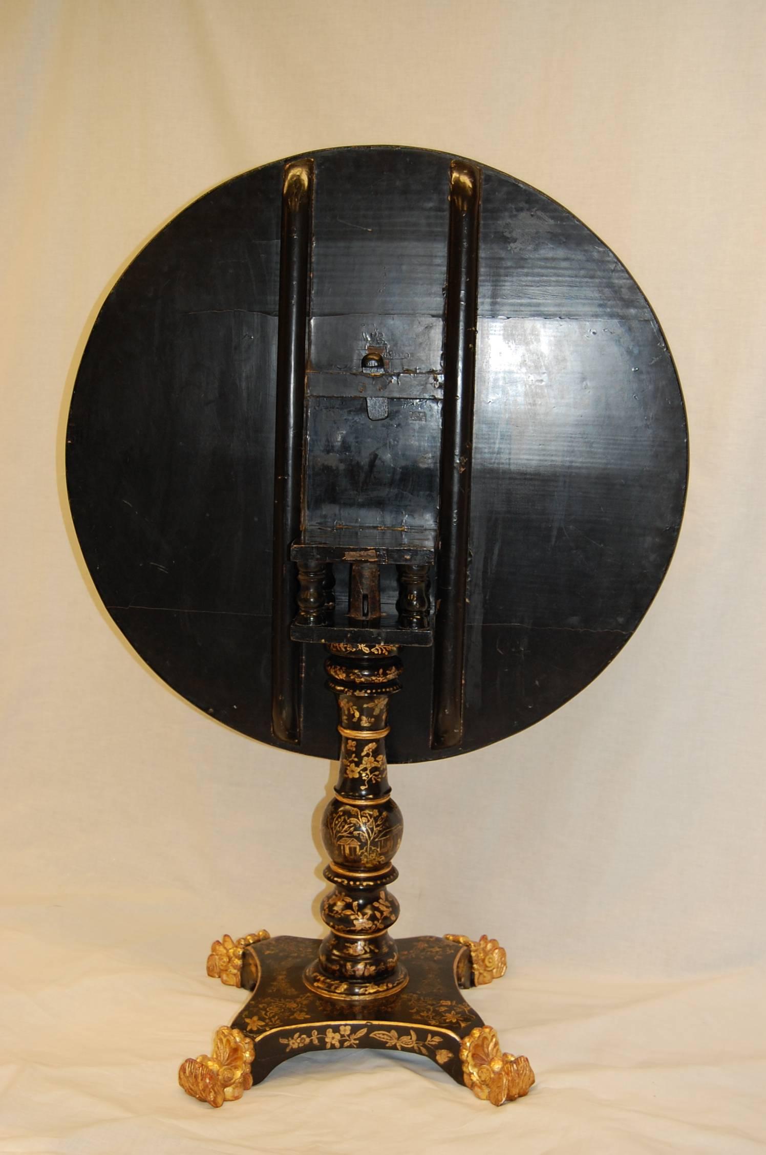 Wood Early 19th Century English Japanned Circular Tilt-Top Dessert Table For Sale