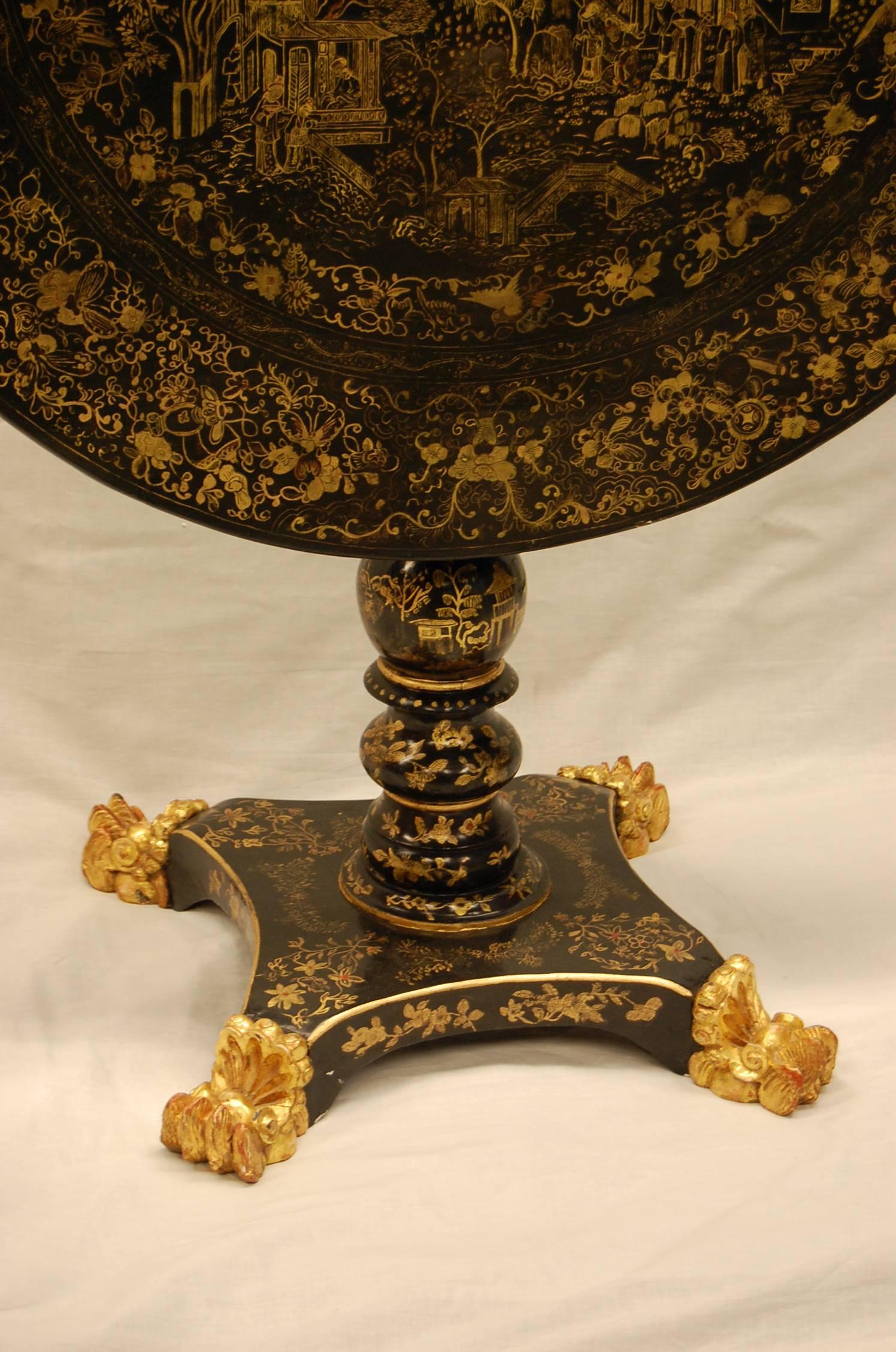 Early 19th Century English Japanned Circular Tilt-Top Dessert Table For Sale 1