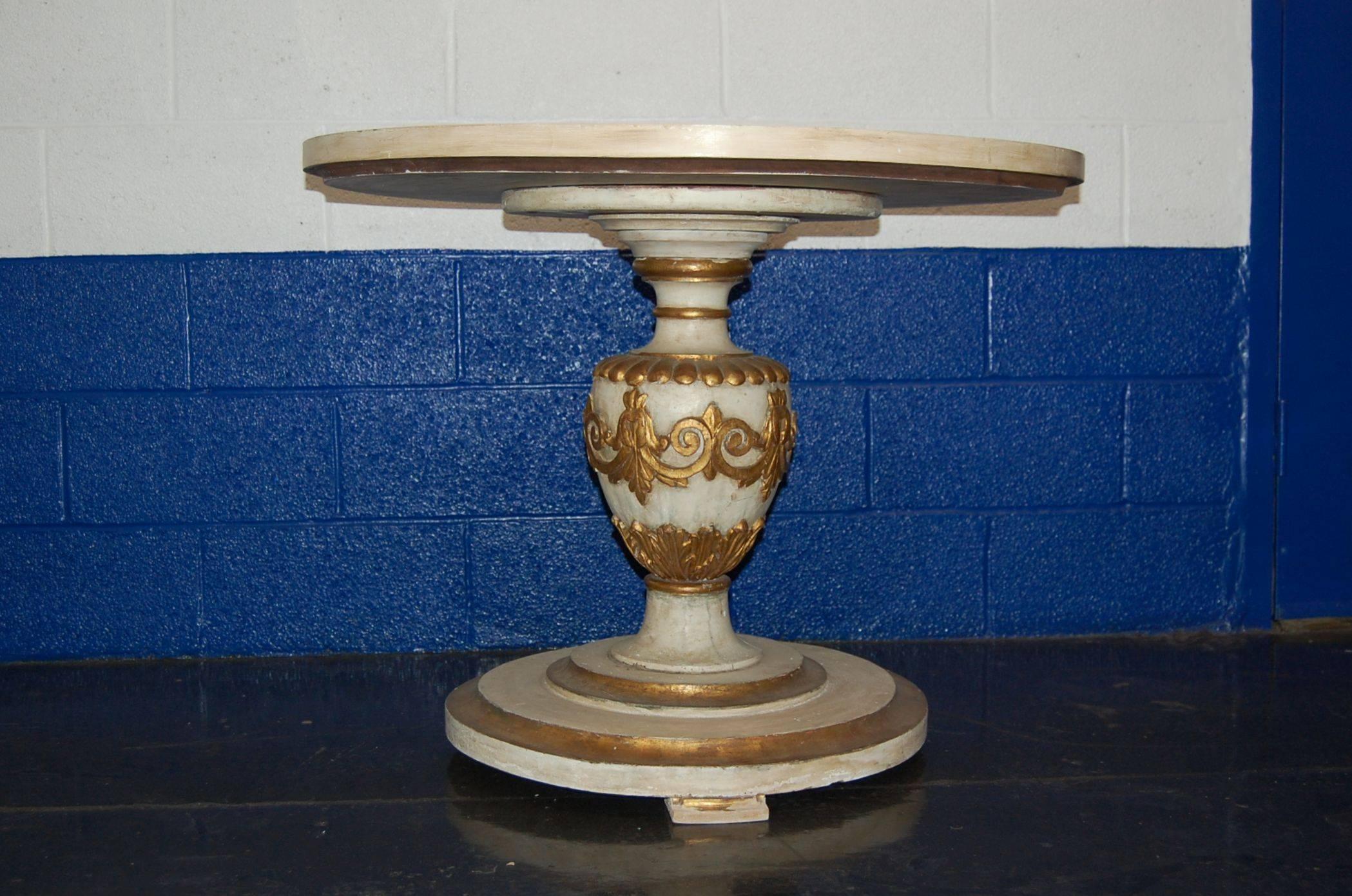 Neoclassical Mid-20th Century Painted Italian Table with Carved Urn Column and Gold Accents For Sale