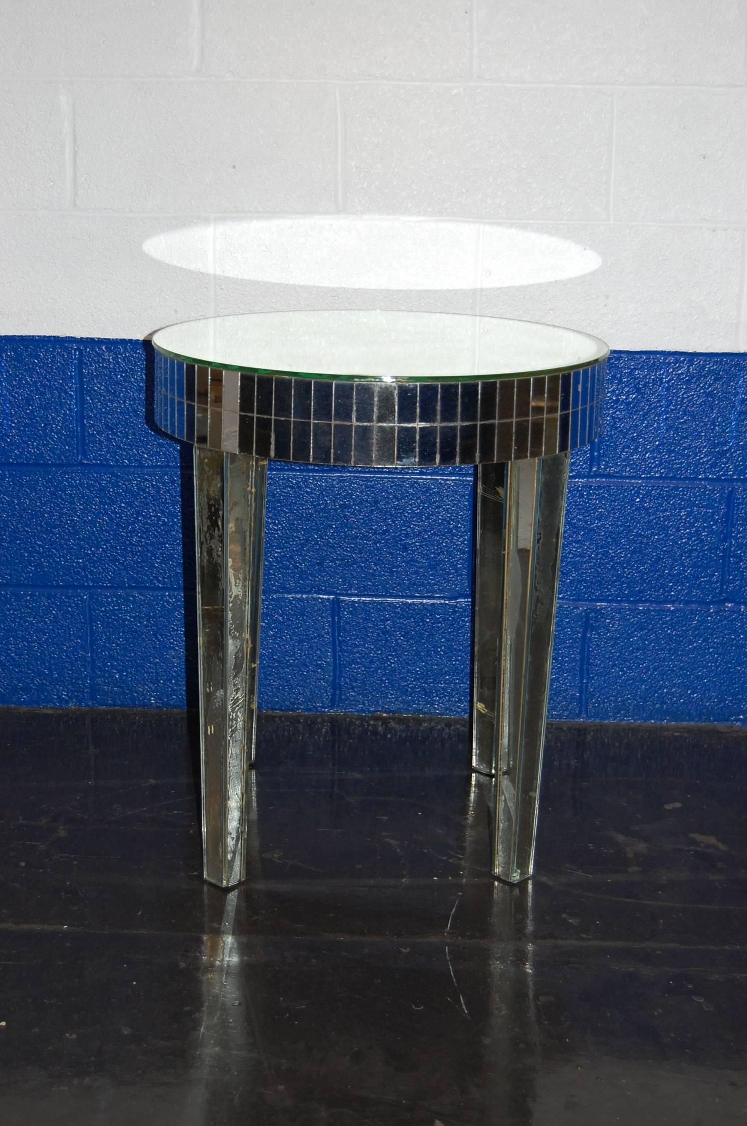 Mid-20th Century Circular Mirrored Side Table For Sale 1
