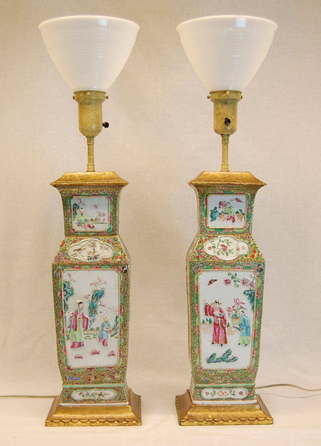 Pair of 19th Century Chinese Urn Lamps with Custom Silk Shades In Excellent Condition In Pittsburgh, PA