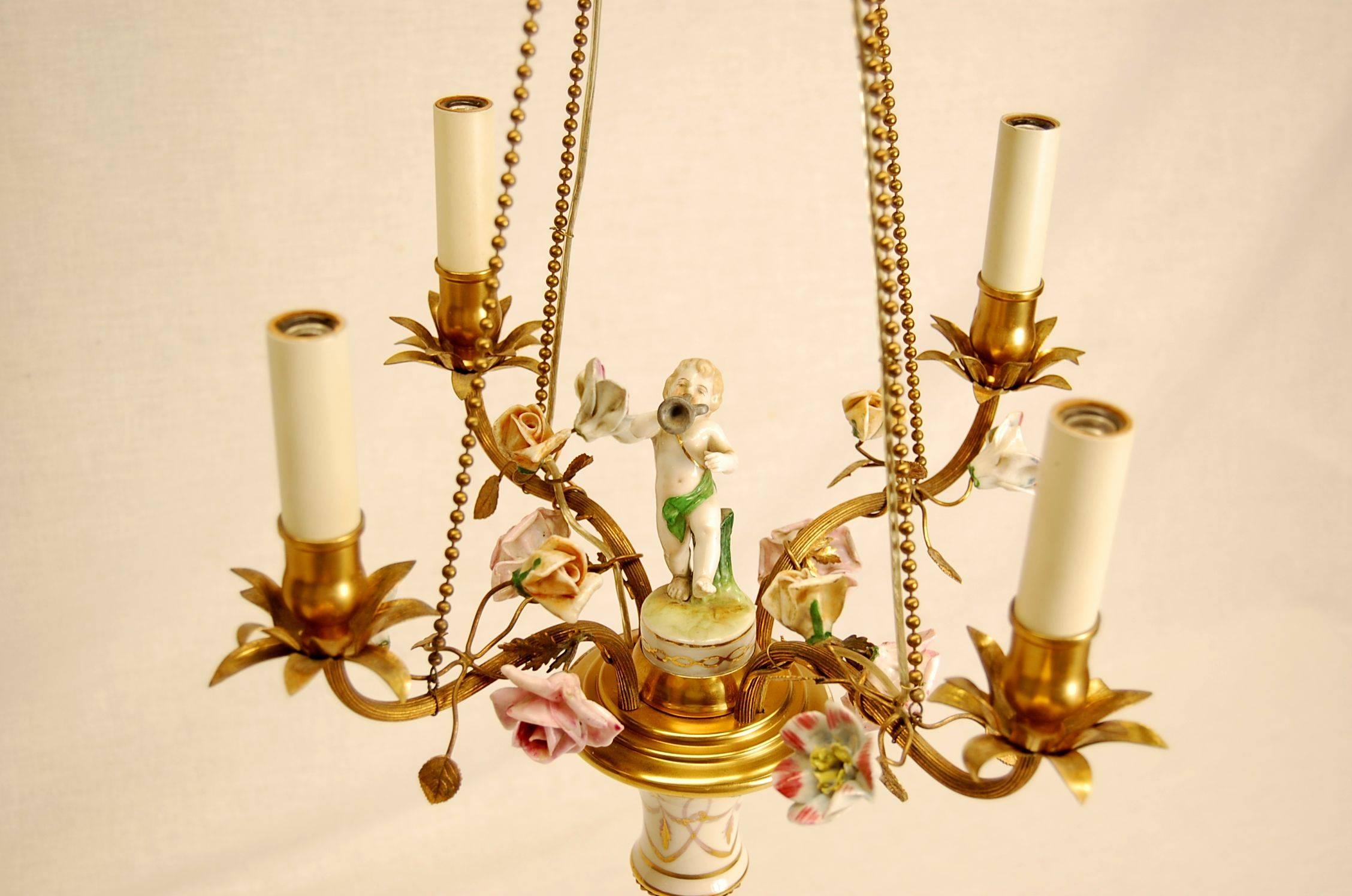 French Gilt Metal Chandelier with Hand-Painted Flowers, Early 20th Century 1