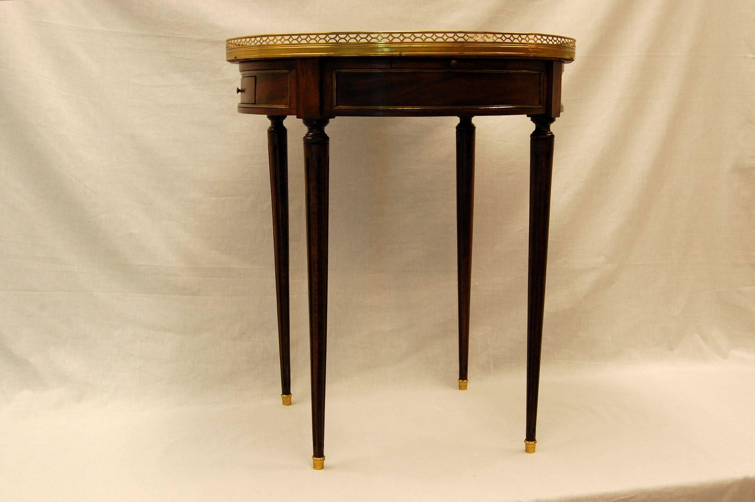 French Louis XVI Style Bouillotte Table w/ Marble Top & Brass Gallery mid 19th C For Sale 1