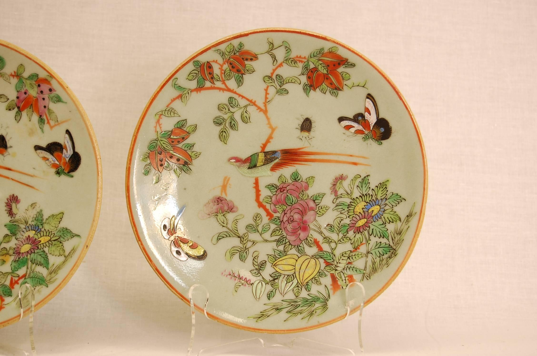 Pair of Mid-19th Century Chinese Celadon Canton Famille Rose Porcelain Plates In Excellent Condition In Pittsburgh, PA