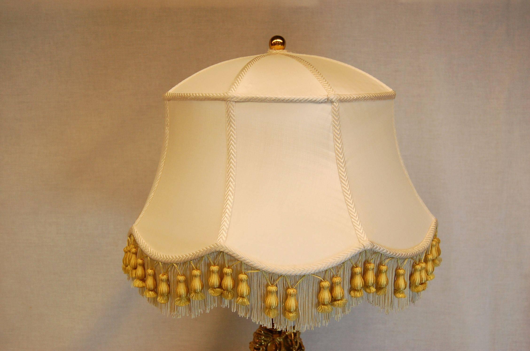 European Large Gilt Brass Table Lamp Featuring Three Large Eagles