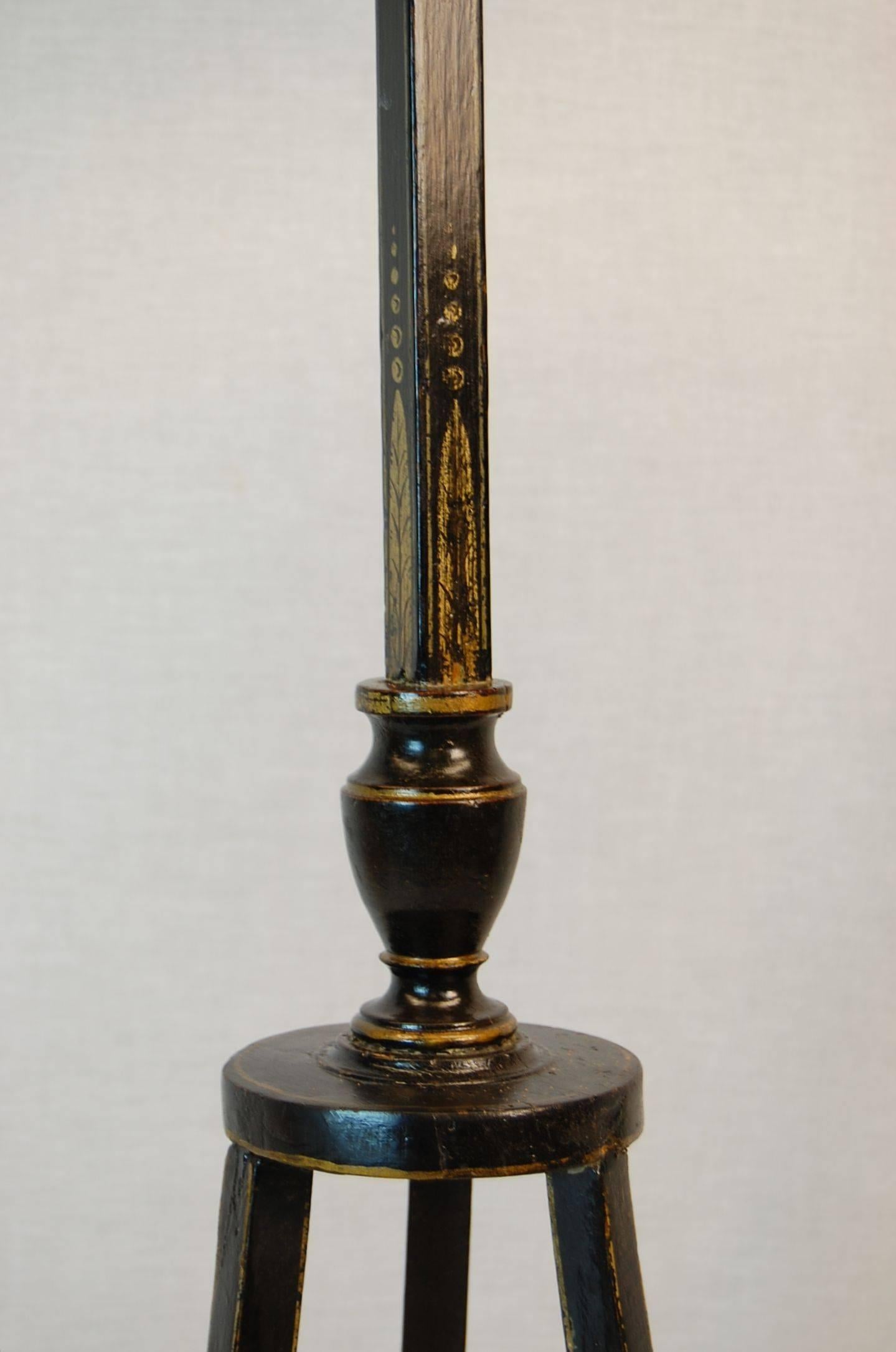 19th Century English Hepplewhite Pedestal Candle Stand circa 1800, Black Lacquered Base For Sale