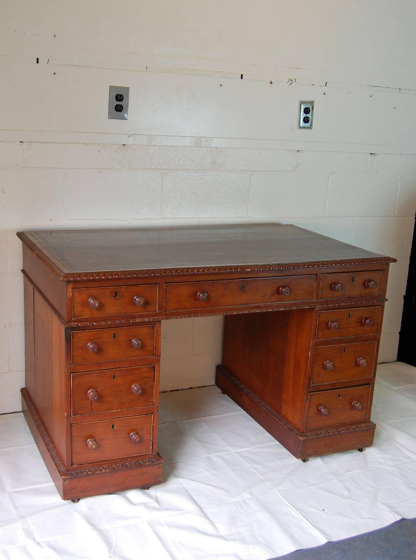Hand-Crafted Georgian Style Mahogany Partners Desk with Leather Top, circa 1900